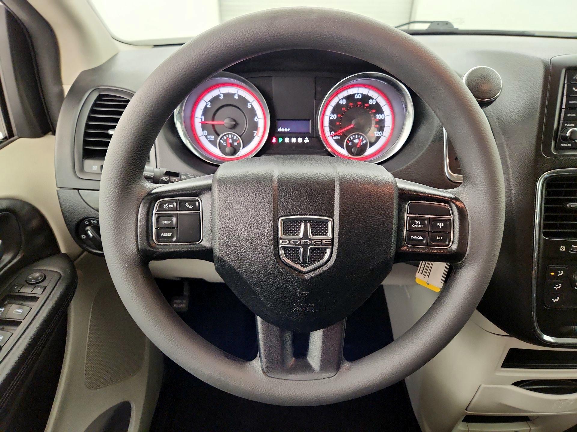 Thumbnail: 2019 Dodge Grand Caravan - 10