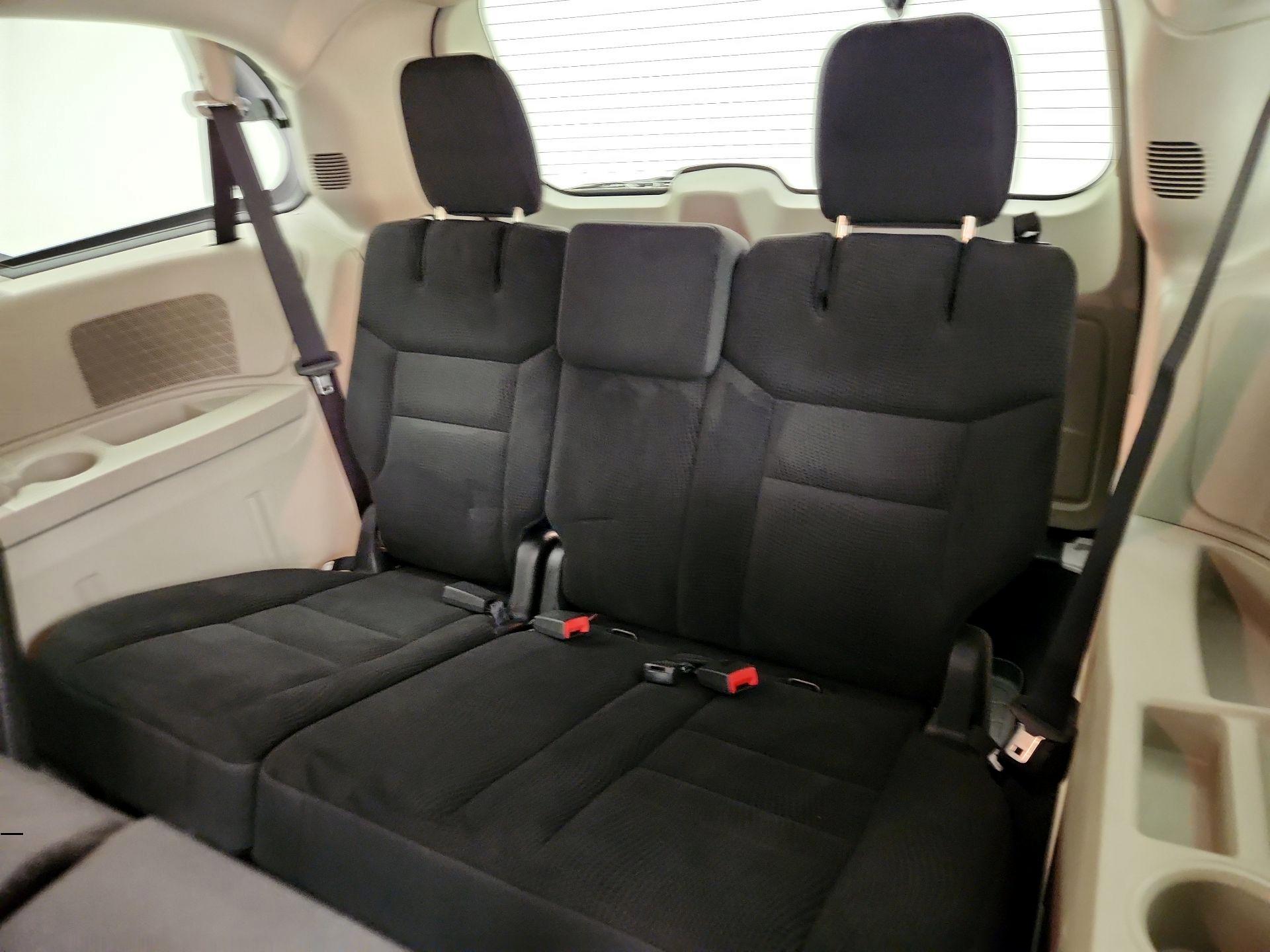 Thumbnail: 2019 Dodge Grand Caravan - 20