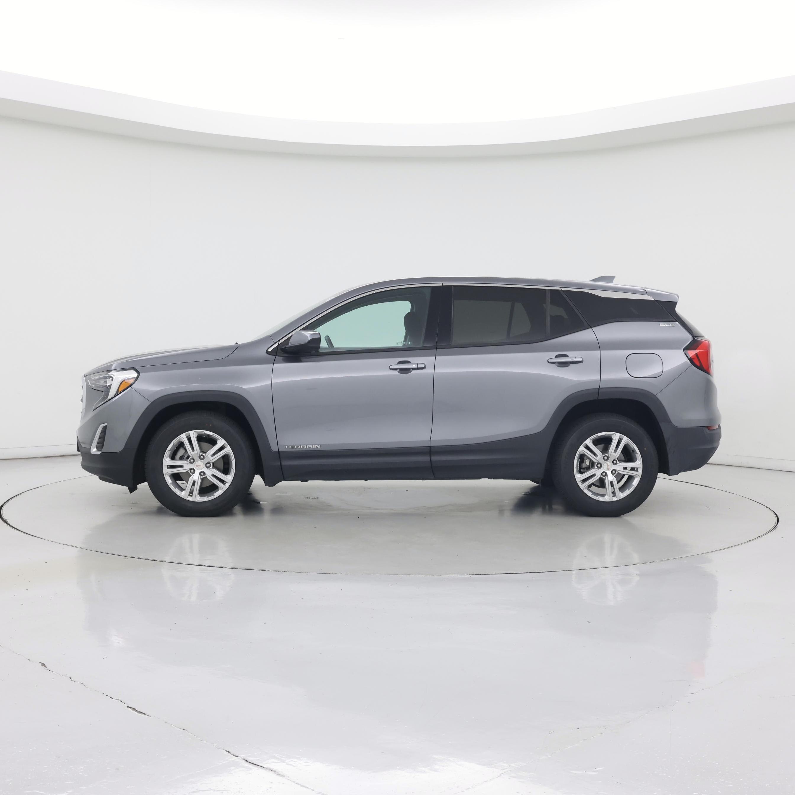 Thumbnail: 2020 GMC Terrain - 3