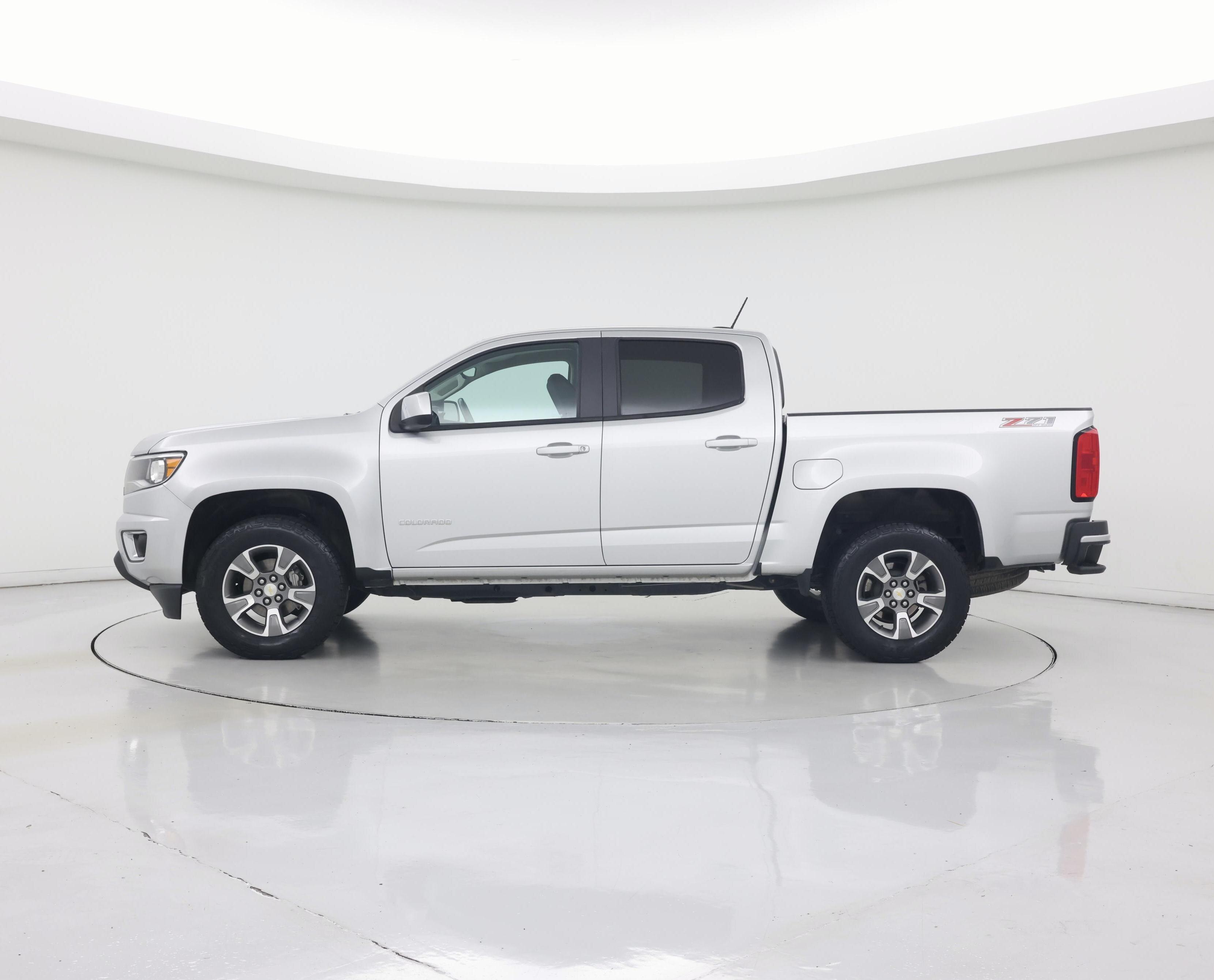 Thumbnail: 2018 Chevrolet Colorado - 3
