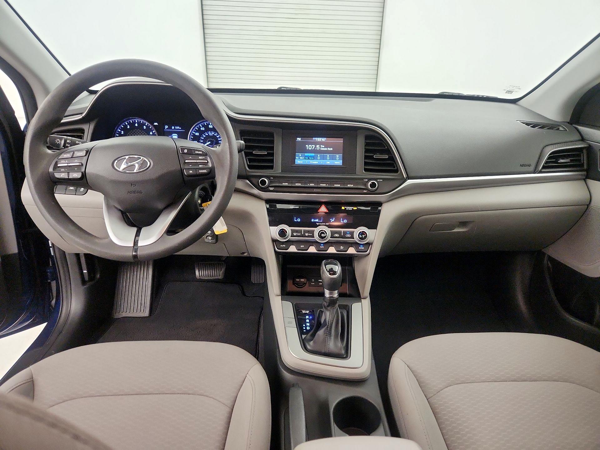 Thumbnail: 2020 Hyundai Elantra - 9
