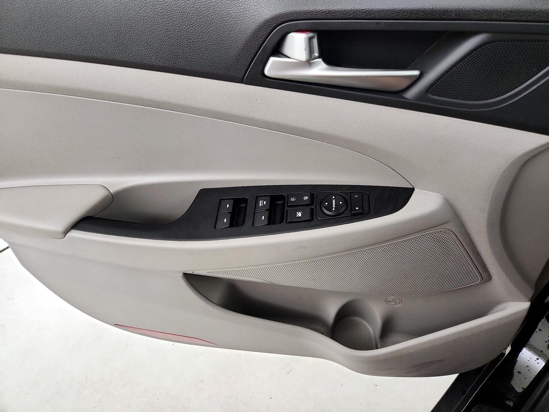 Thumbnail: 2021 Hyundai Tucson - 12
