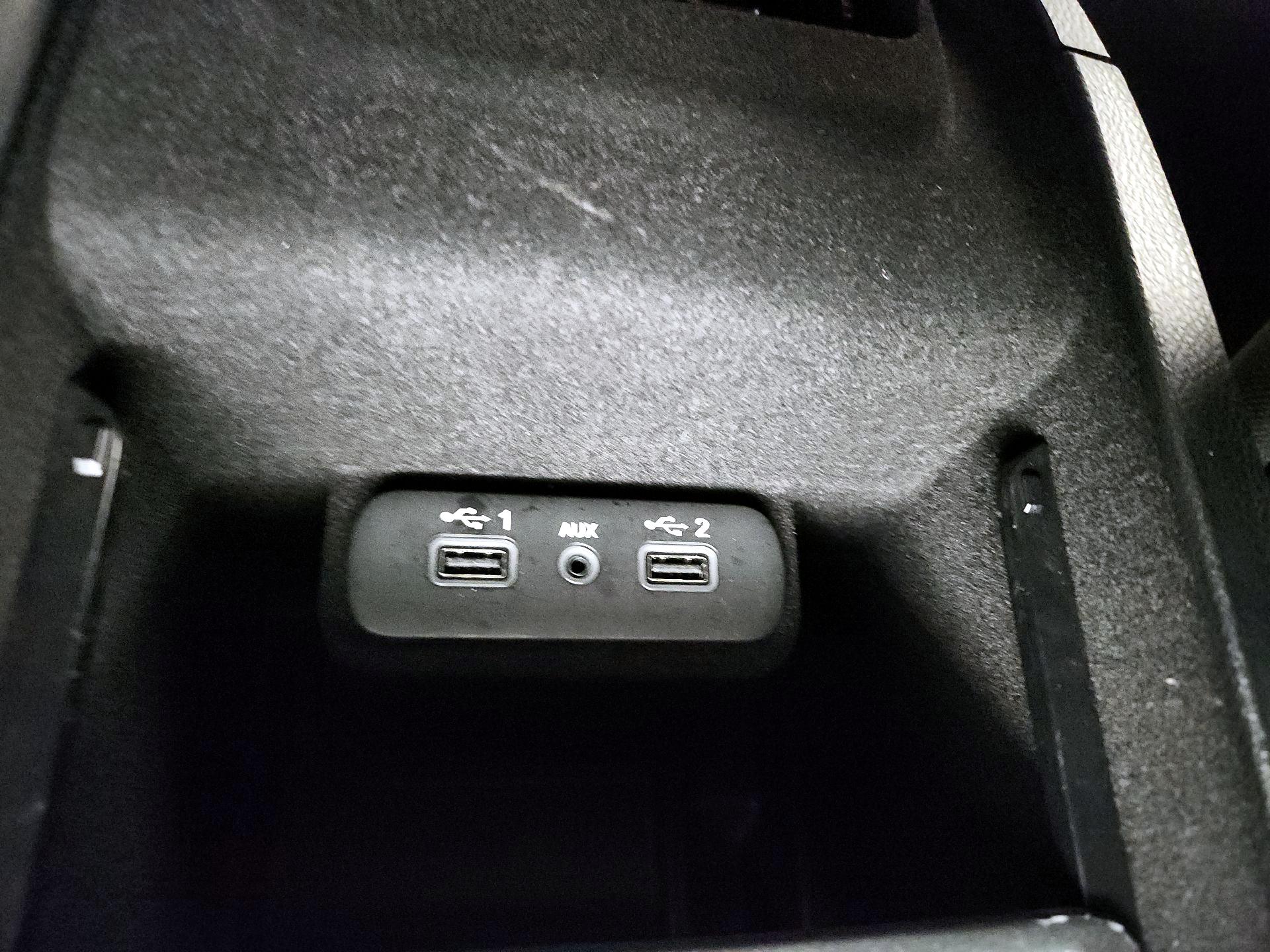 Thumbnail: 2020 Dodge Charger - 18