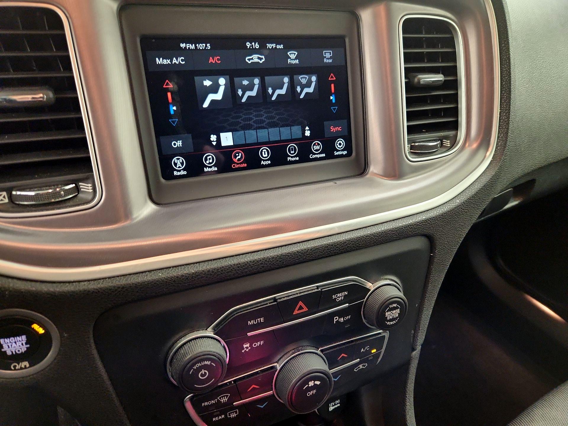 Thumbnail: 2020 Dodge Charger - 16