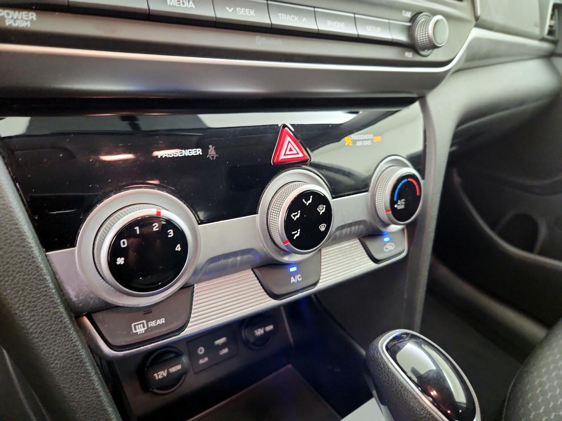 Thumbnail: 2019 Hyundai Elantra - 16