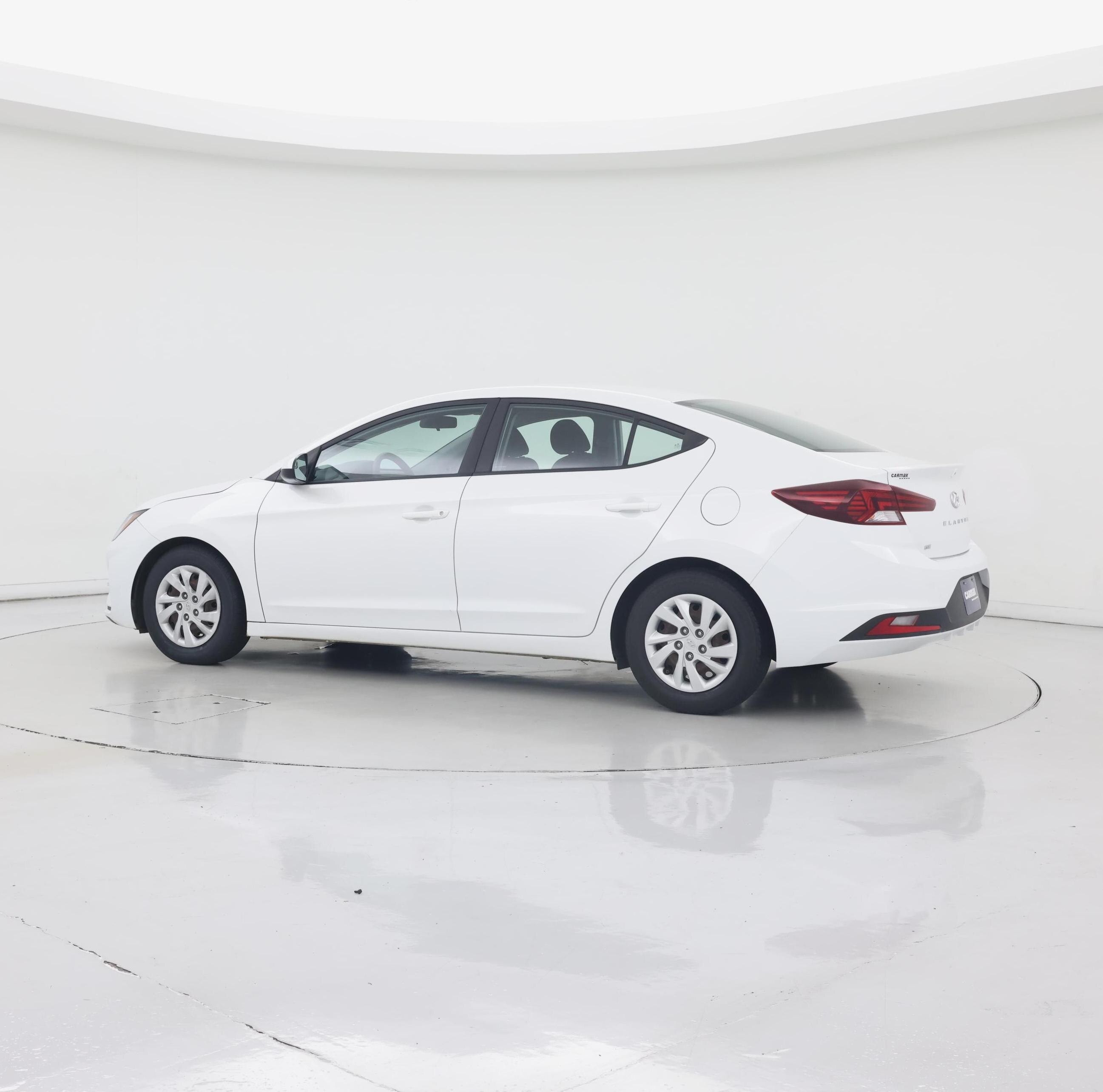Thumbnail: 2019 Hyundai Elantra - 3