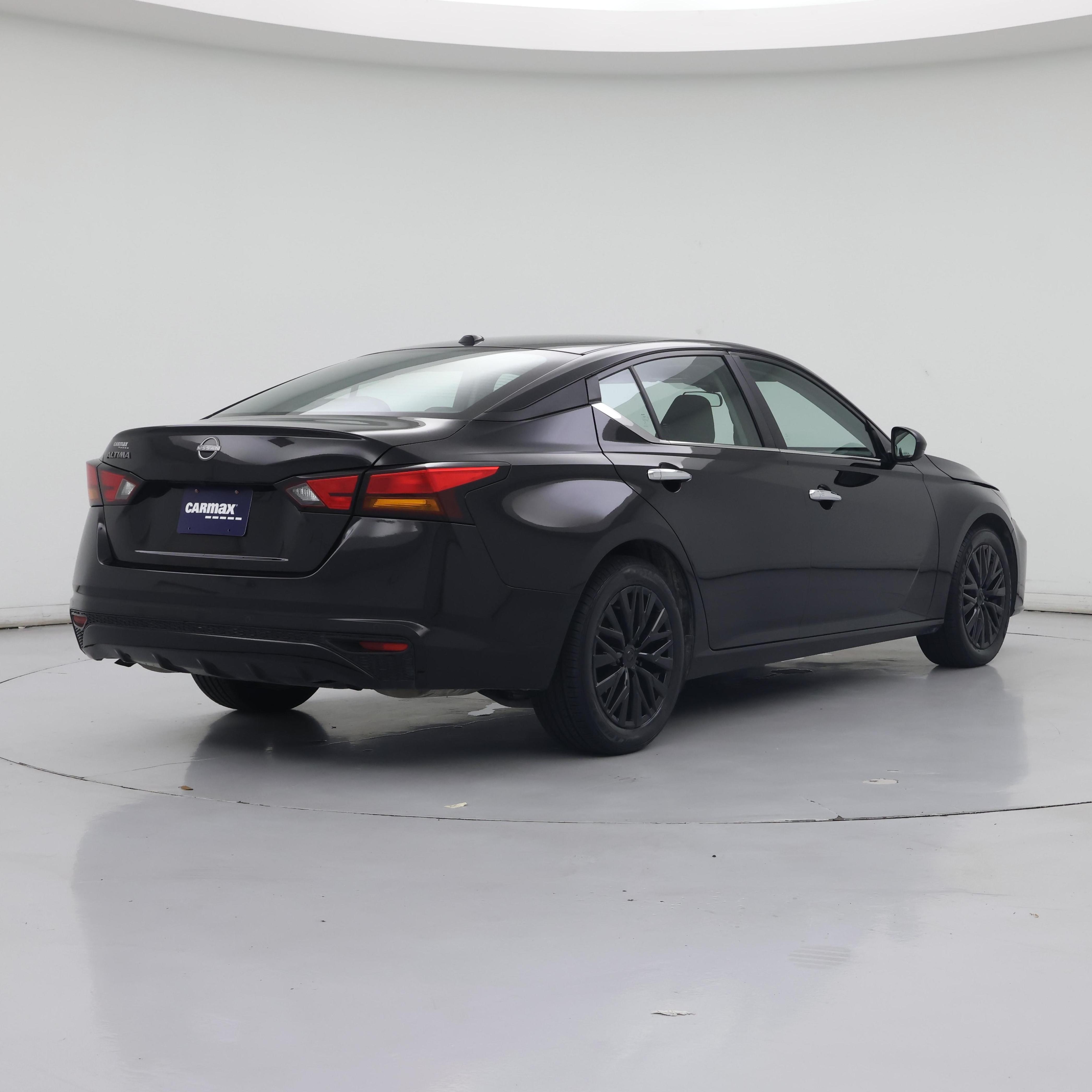 Thumbnail: 2025 Nissan Altima - 8
