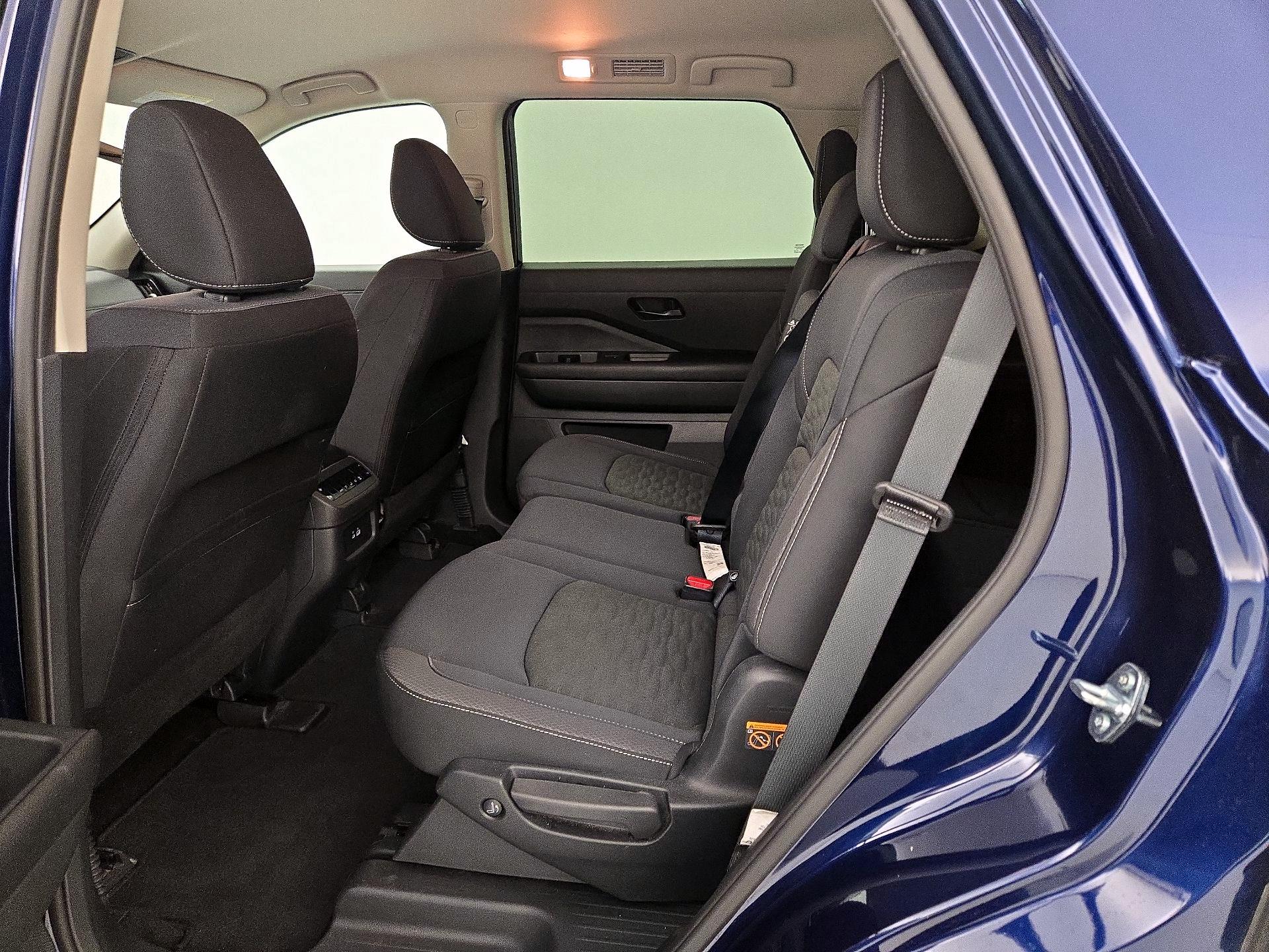 Thumbnail: 2025 Nissan Pathfinder - 19