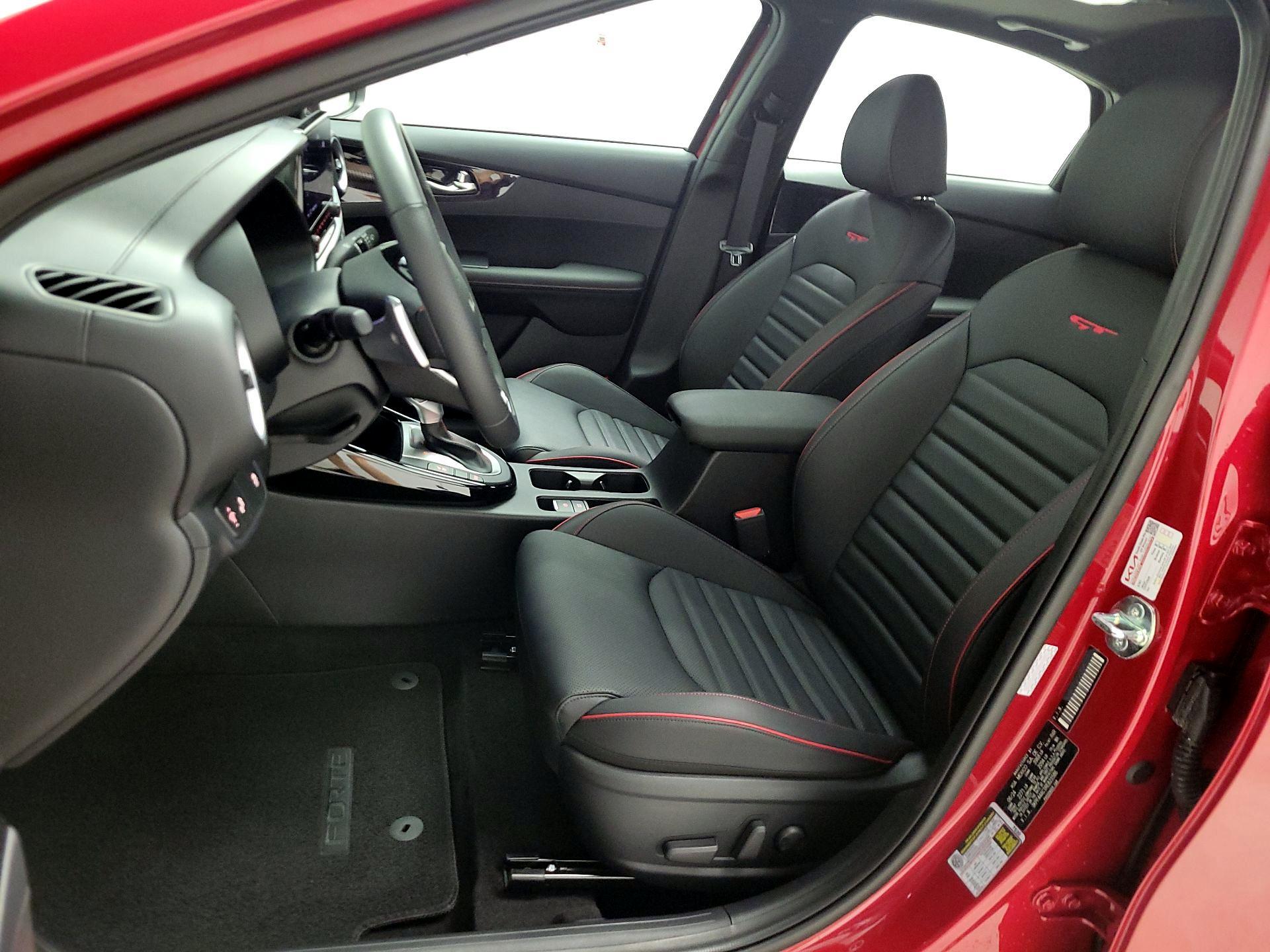 Thumbnail: 2024 Kia Forte - 11