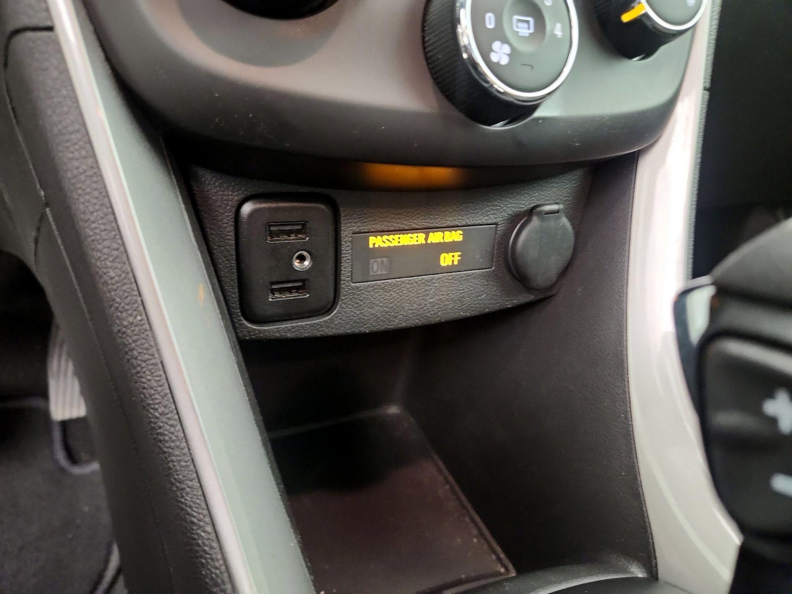 2020 Chevrolet Trax LT - Photo 17