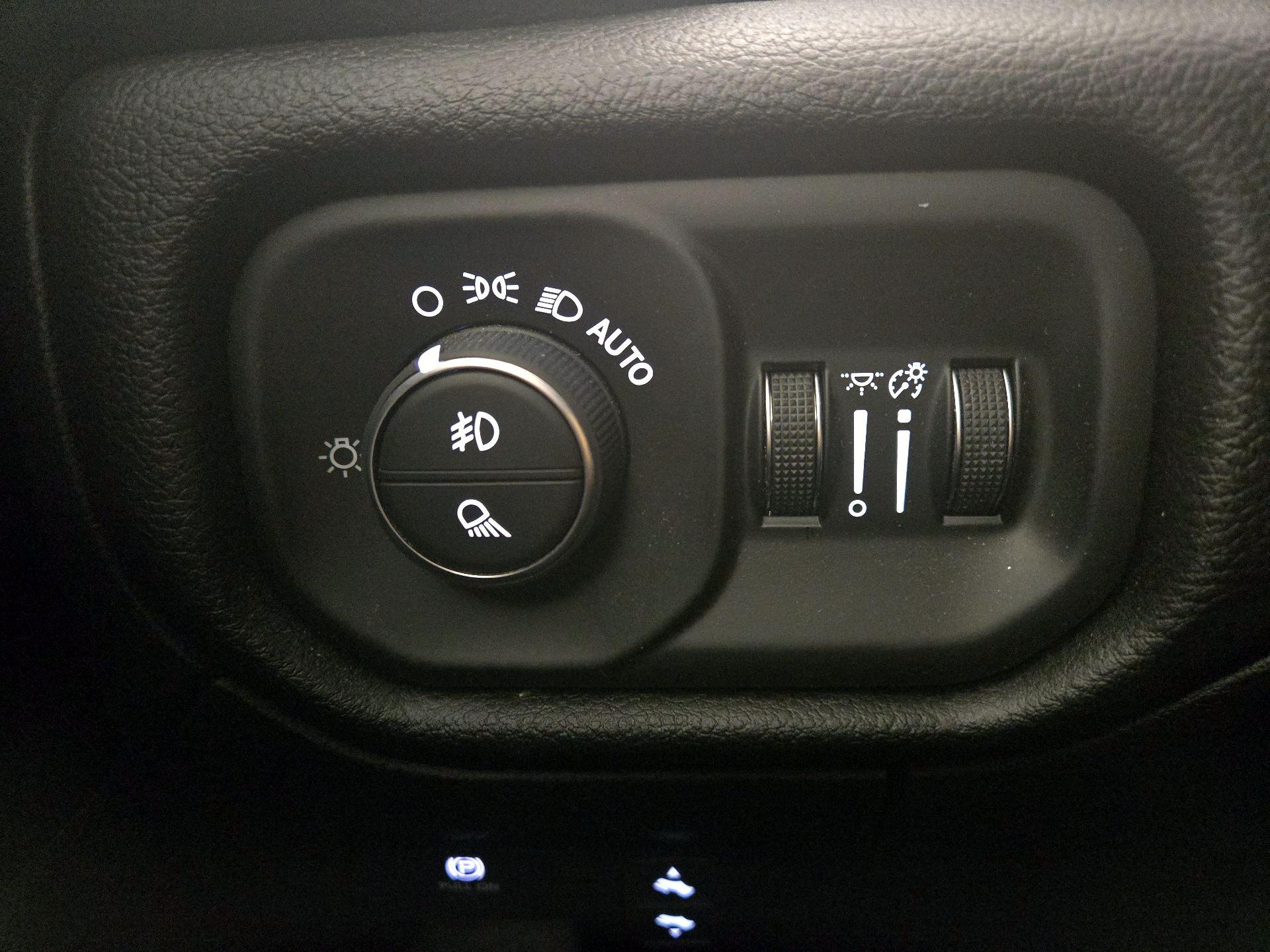 Thumbnail: 2026 RAM 1500 - 13