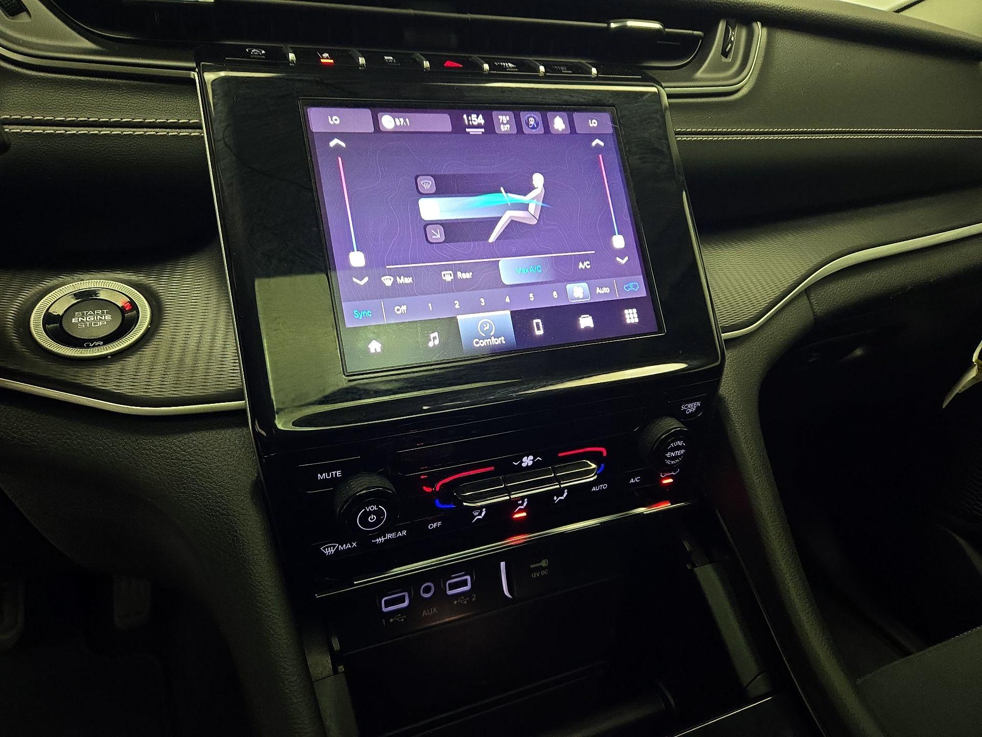 Thumbnail: 2023 Jeep Grand Cherokee - 16
