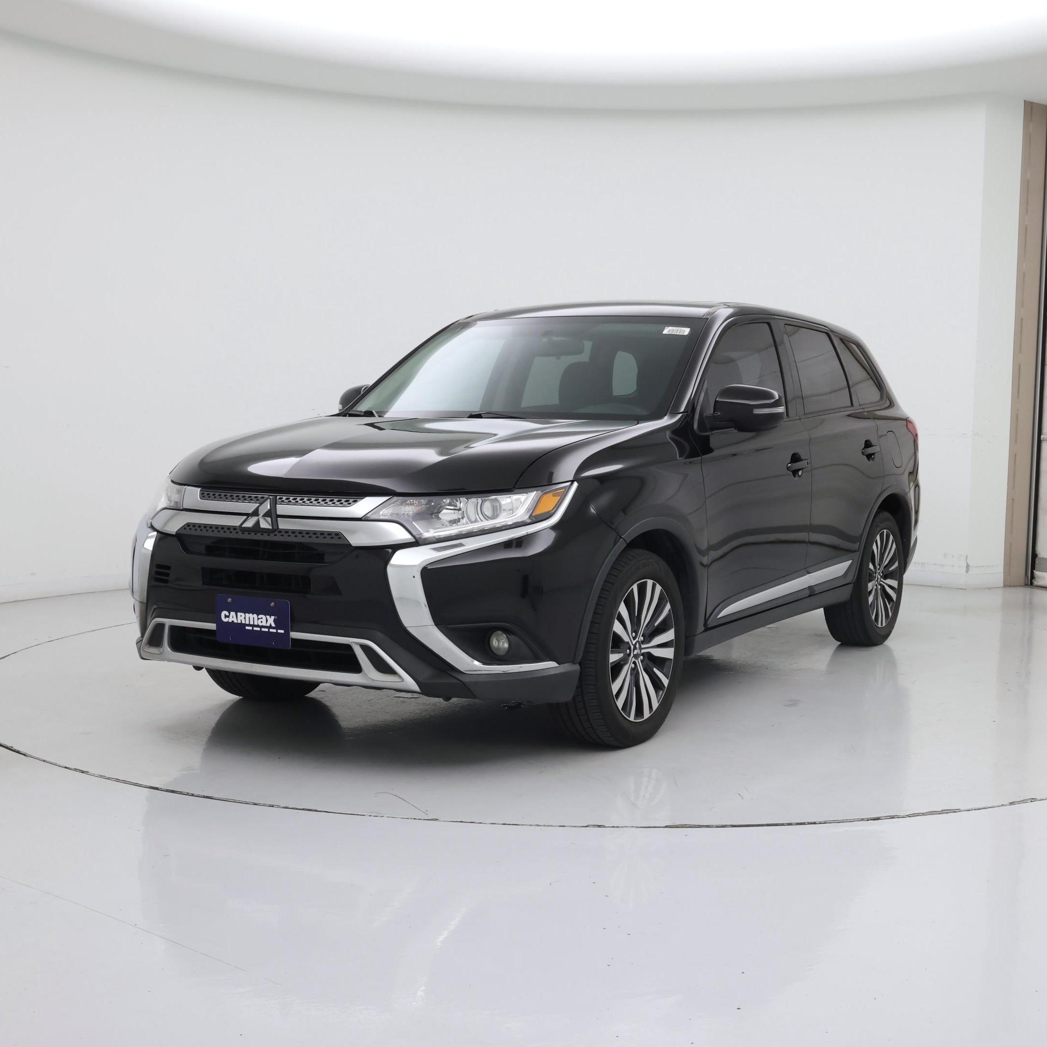 Thumbnail: 2019 Mitsubishi Outlander - 4