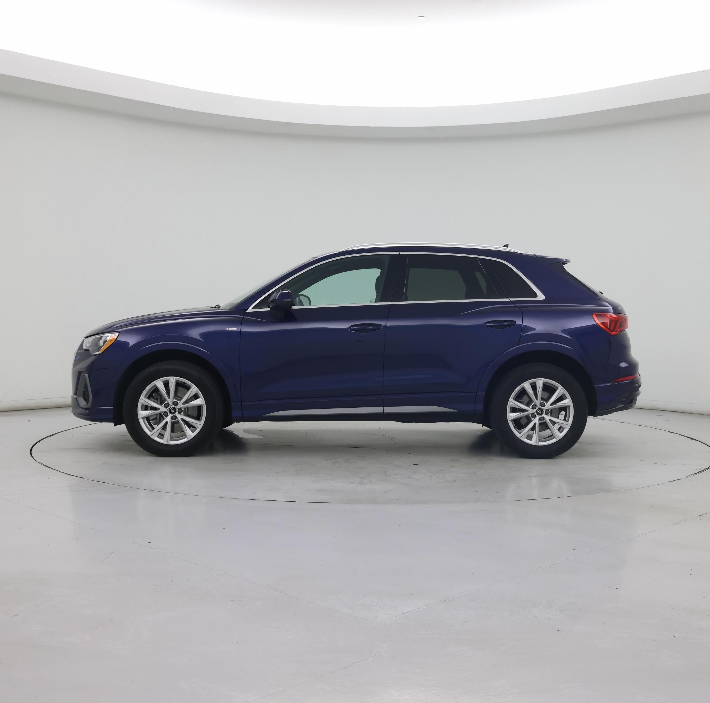 Thumbnail: 2022 Audi Q3 - 3