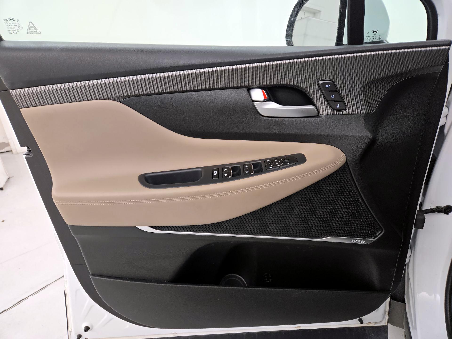Thumbnail: 2020 Hyundai Santa Fe - 12