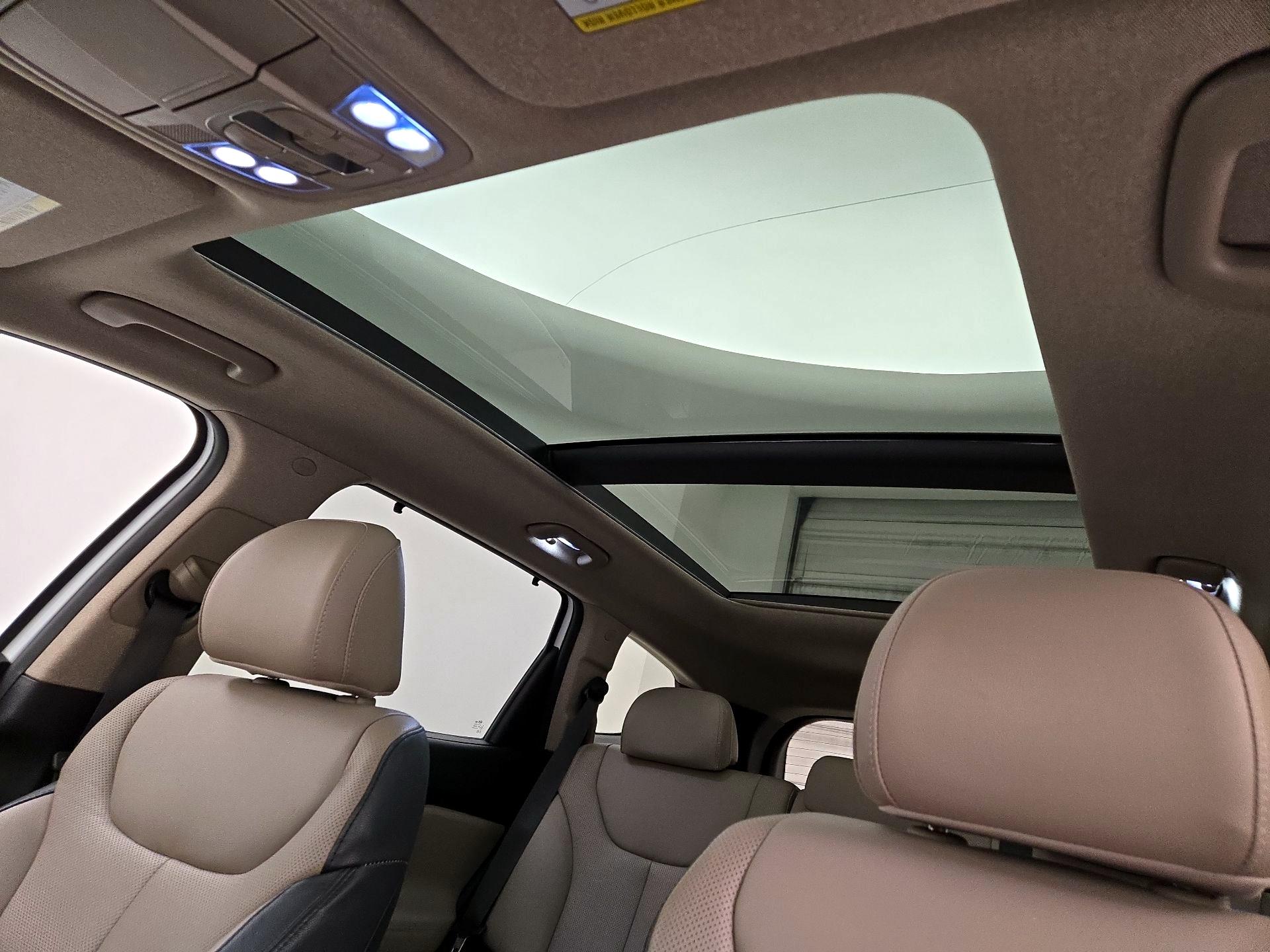 Thumbnail: 2020 Hyundai Santa Fe - 20