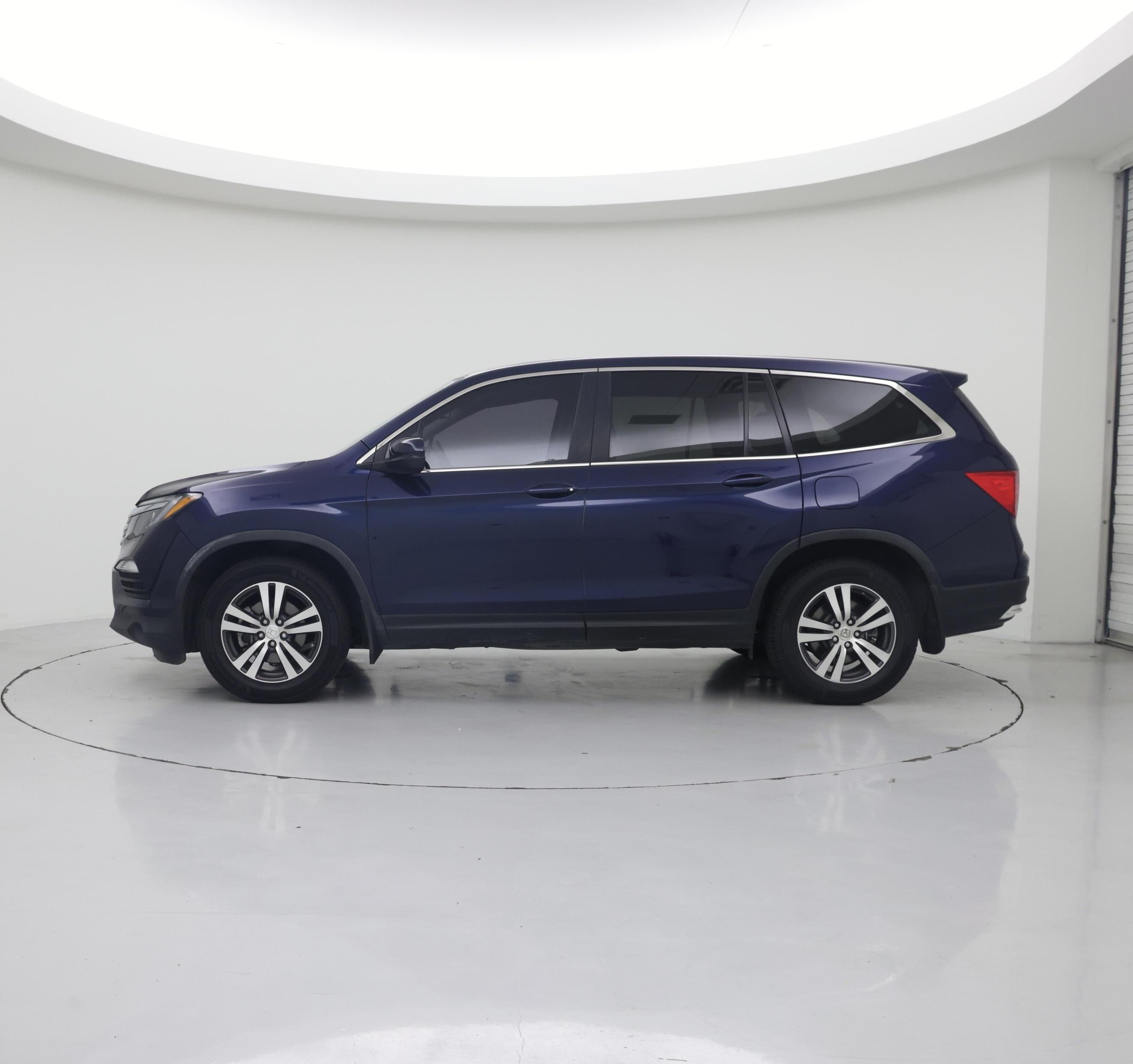Thumbnail: 2018 Honda Pilot - 3