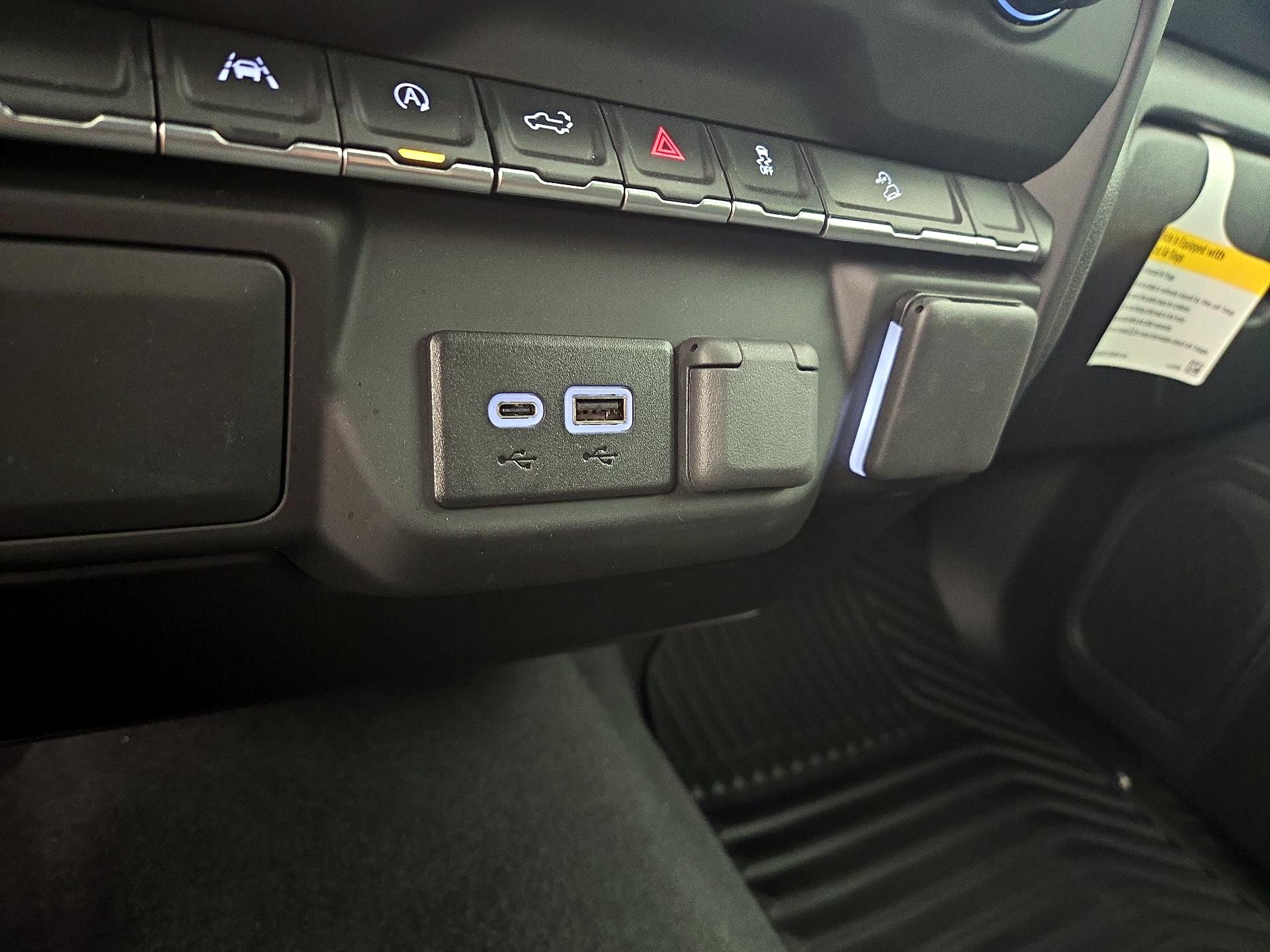 Thumbnail: 2025 Chevrolet Silverado 1500 - 18