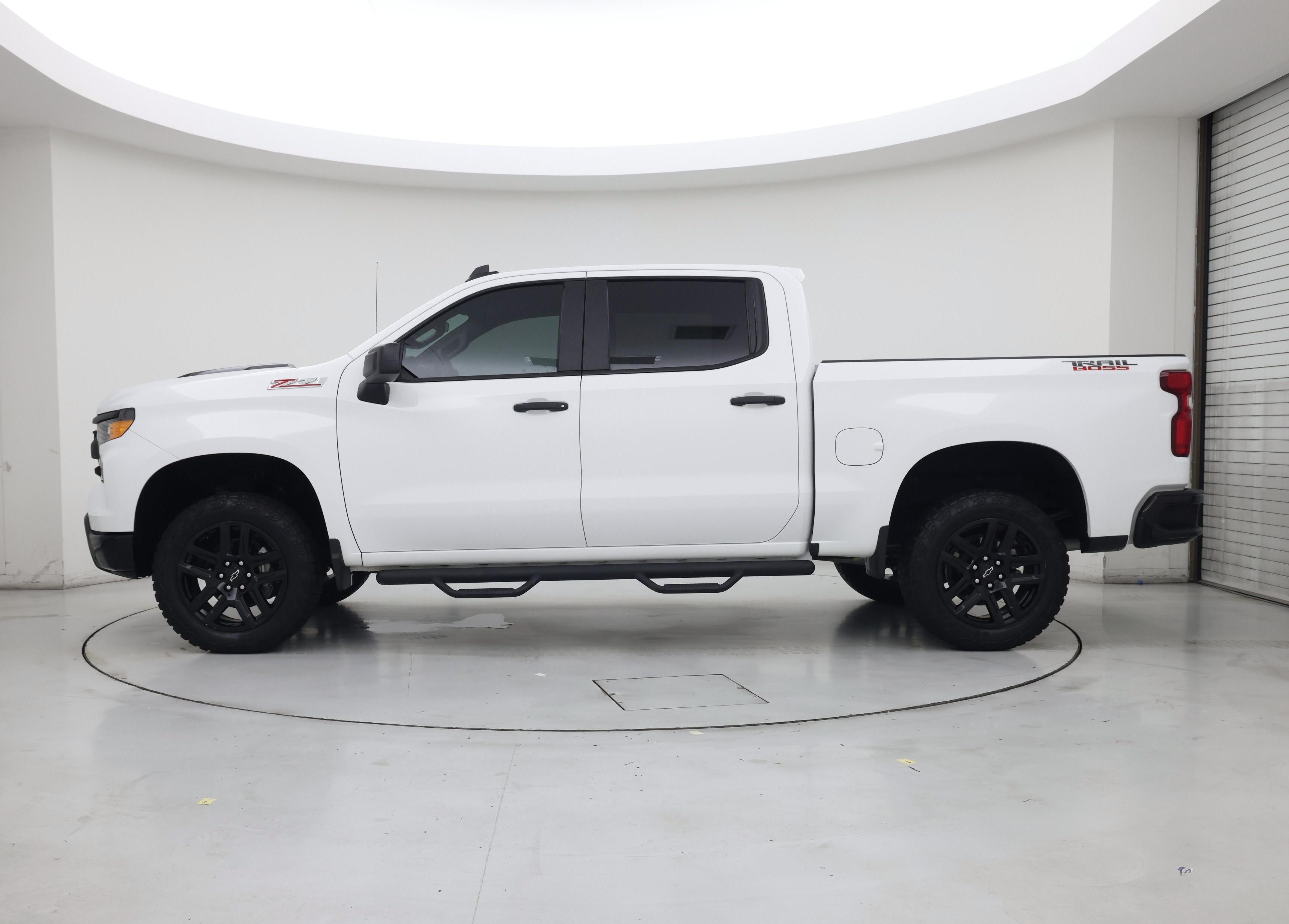 Thumbnail: 2025 Chevrolet Silverado 1500 - 3