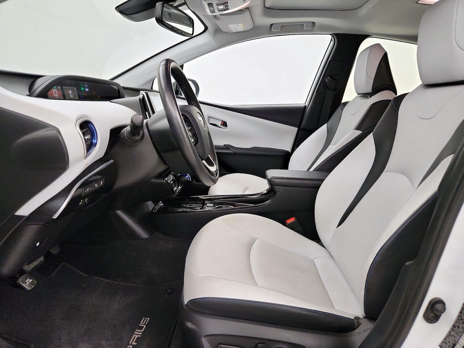 2022 Toyota Prius Limited - Photo 12