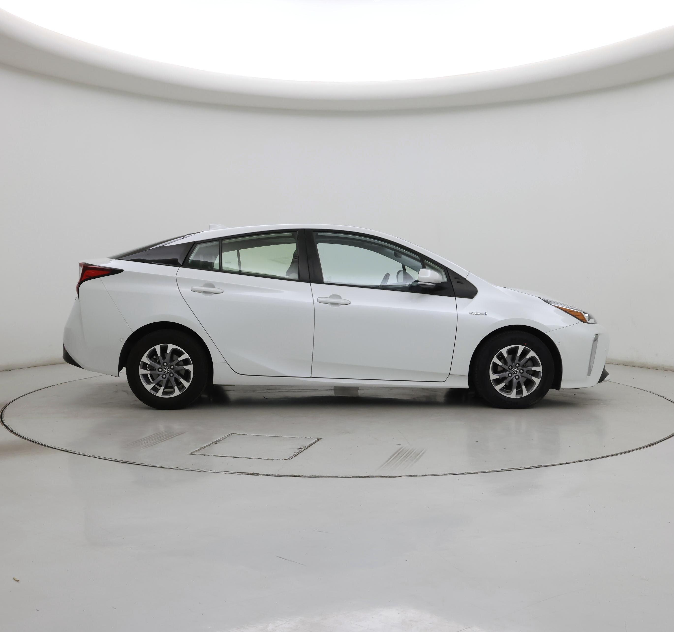 Thumbnail: 2022 Toyota Prius - 7