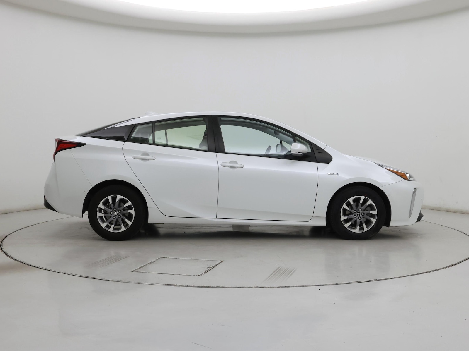 2022 Toyota Prius Limited - Photo 8