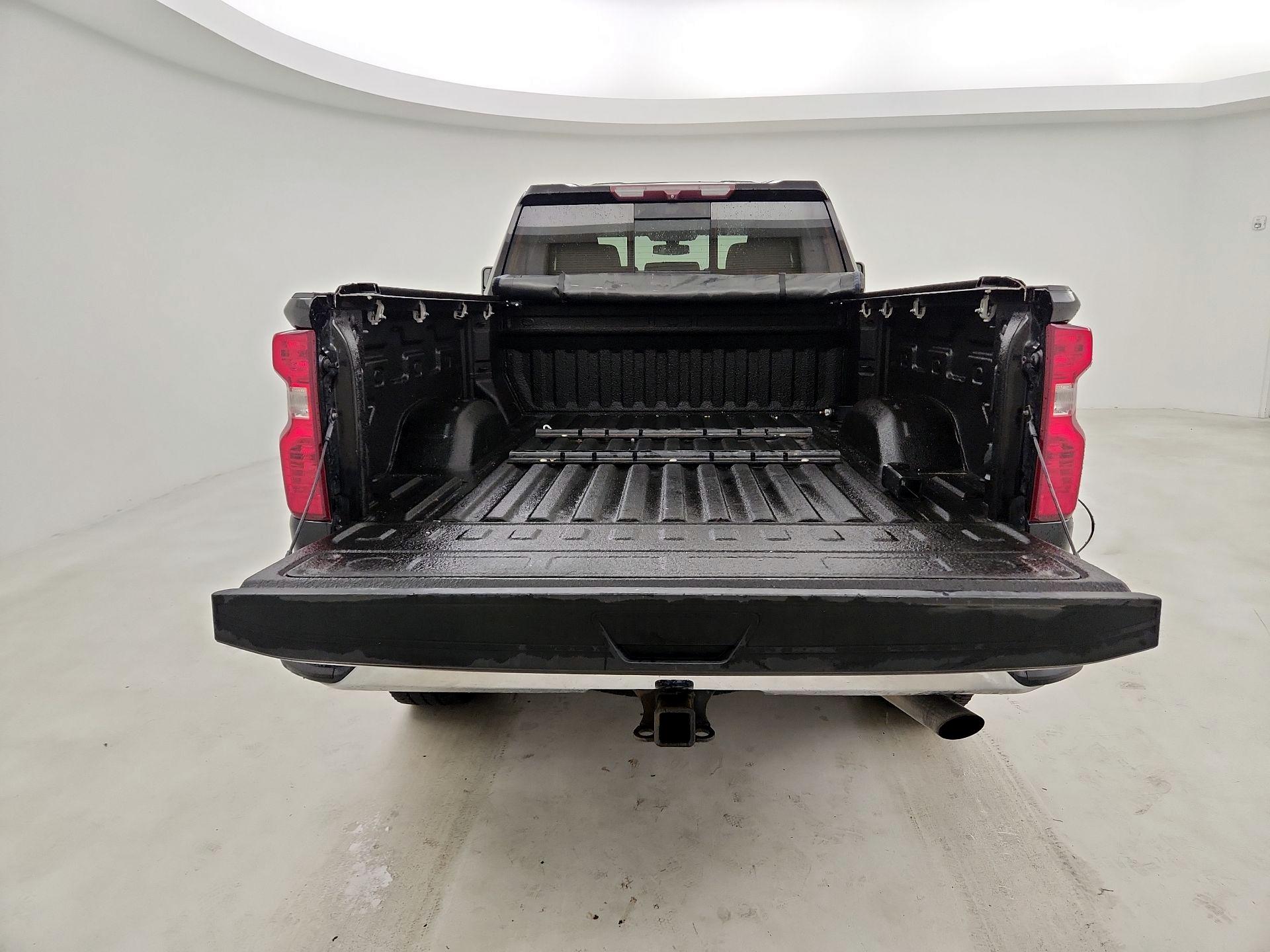 Thumbnail: 2020 Chevrolet Silverado 3500 - 18
