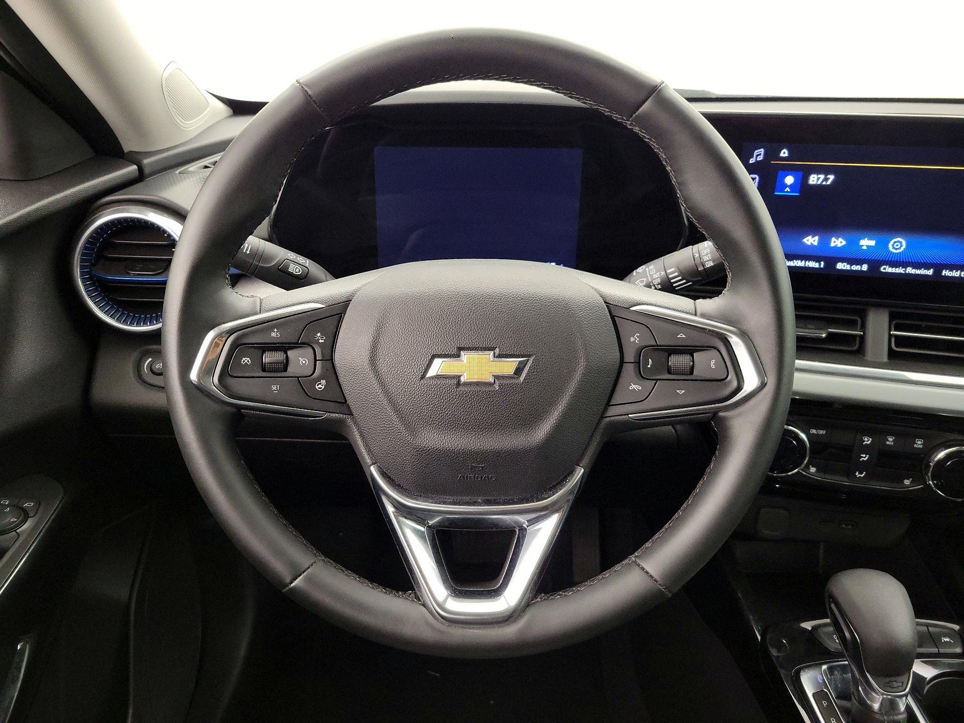 Thumbnail: 2025 Chevrolet Trax - 10