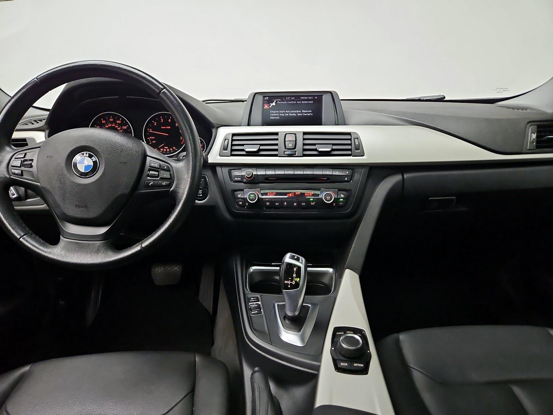Thumbnail: 2015 BMW 3 Series - 9