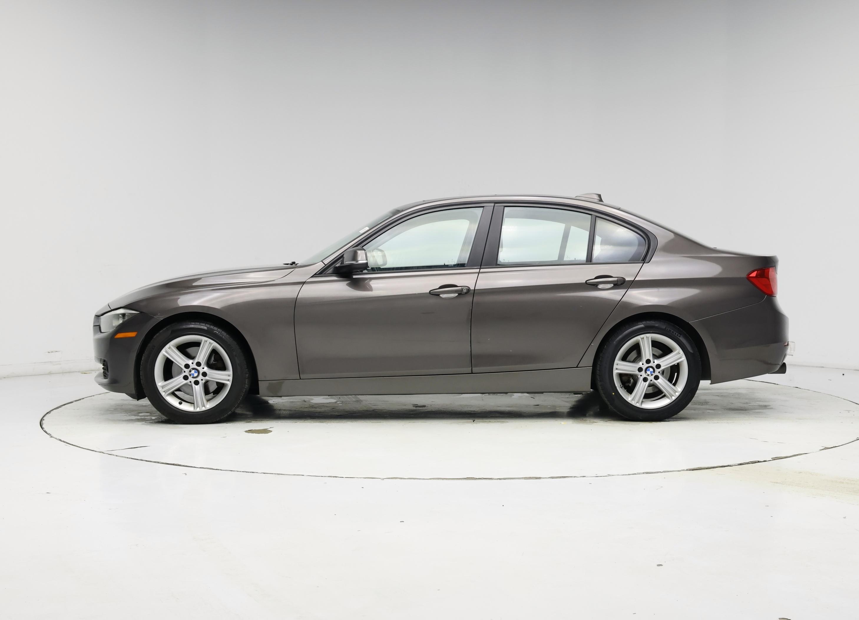 Thumbnail: 2015 BMW 3 Series - 3