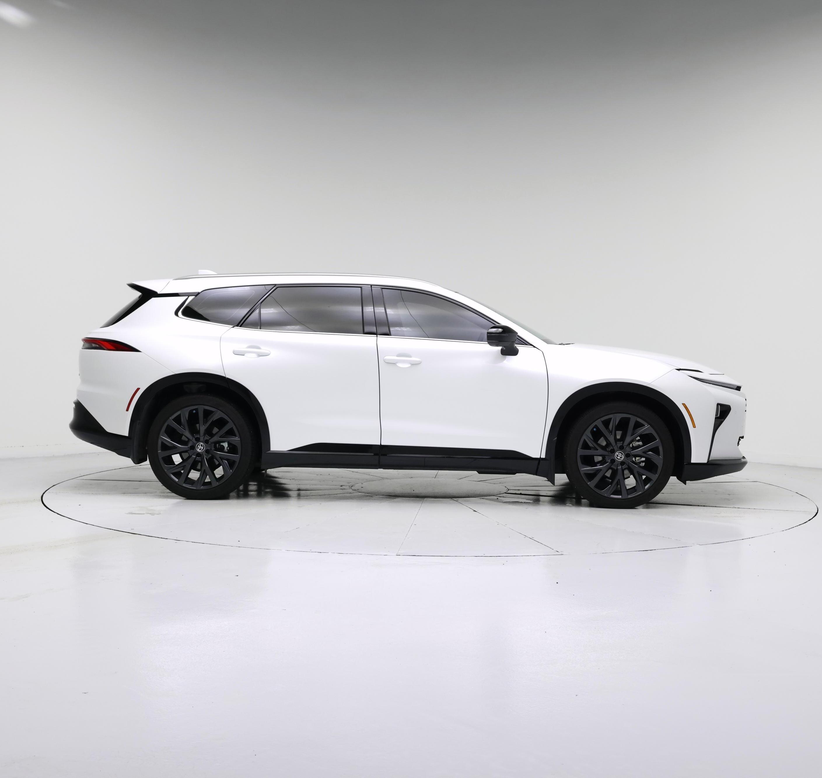 Thumbnail: 2025 Toyota Crown Signia - 7