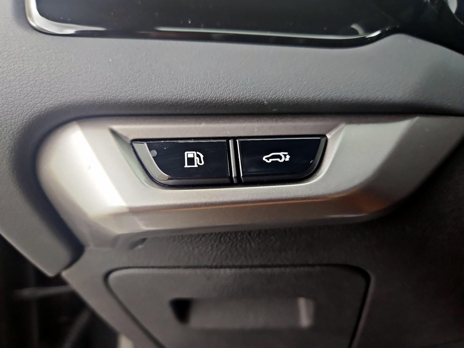 2025 Lexus RX 350 - Photo 14