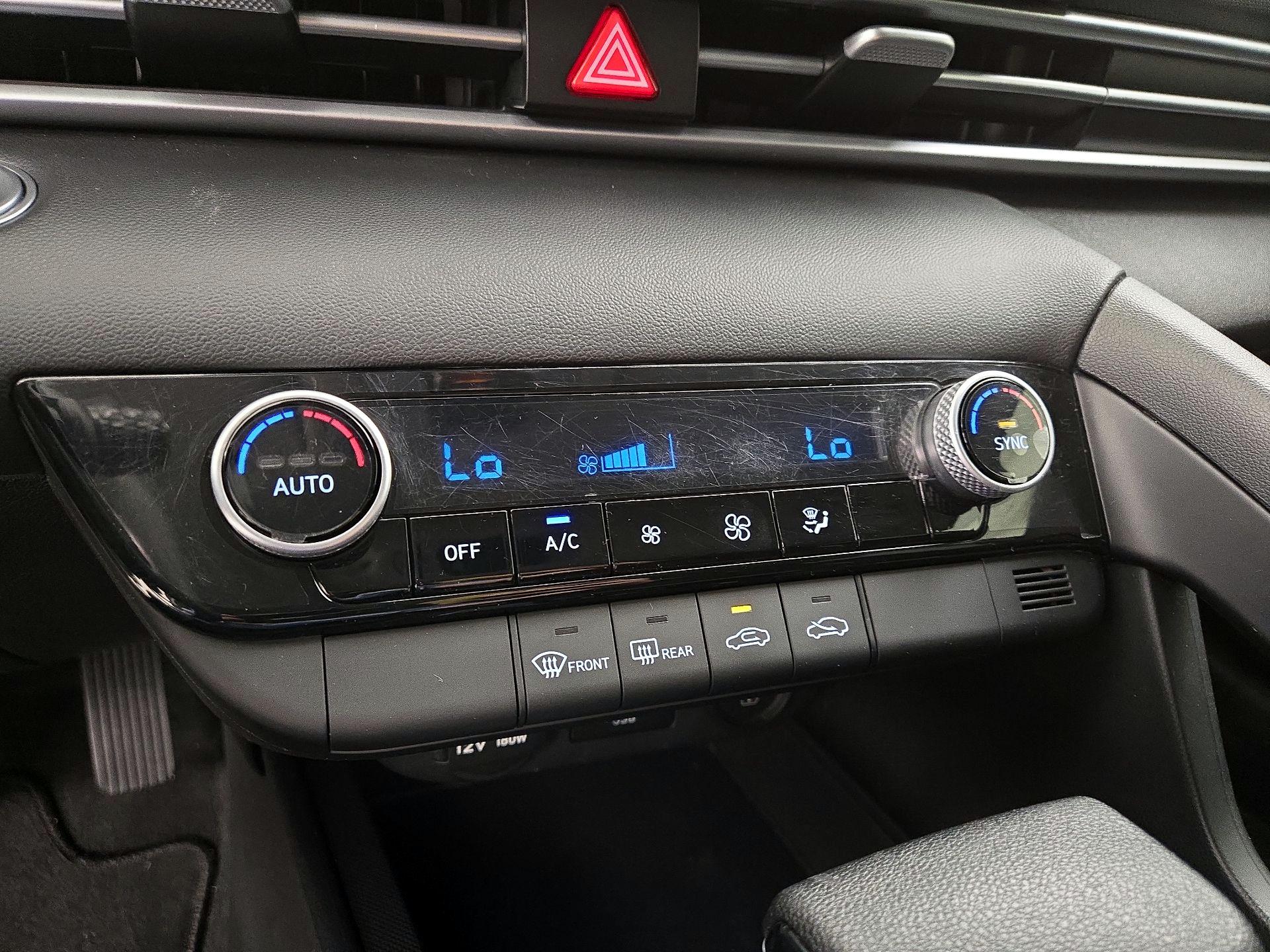 Thumbnail: 2023 Hyundai Elantra - 14