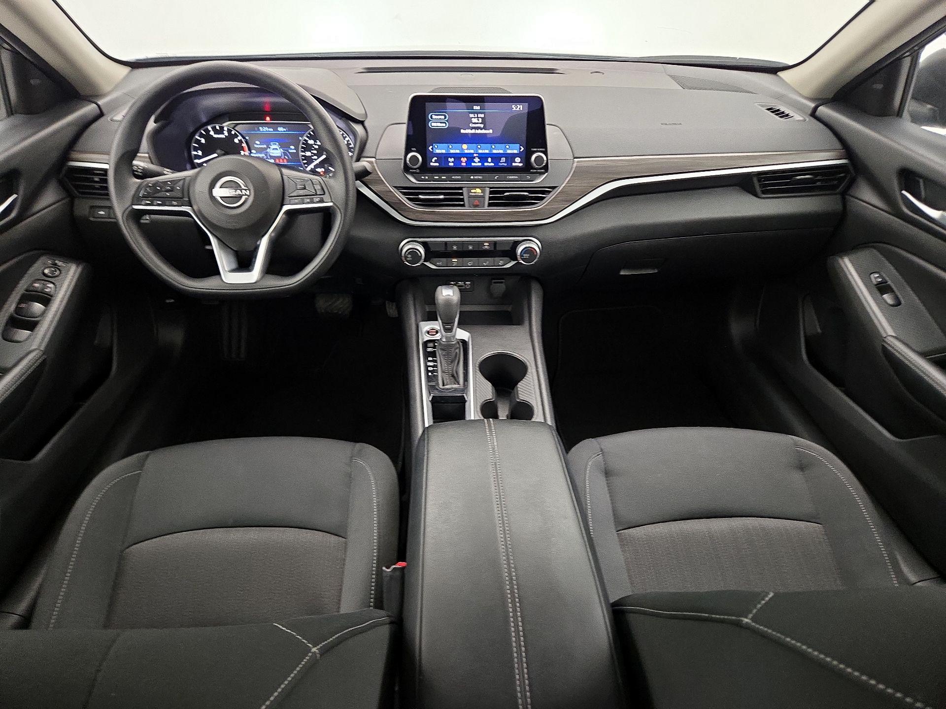 Thumbnail: 2025 Nissan Altima - 9