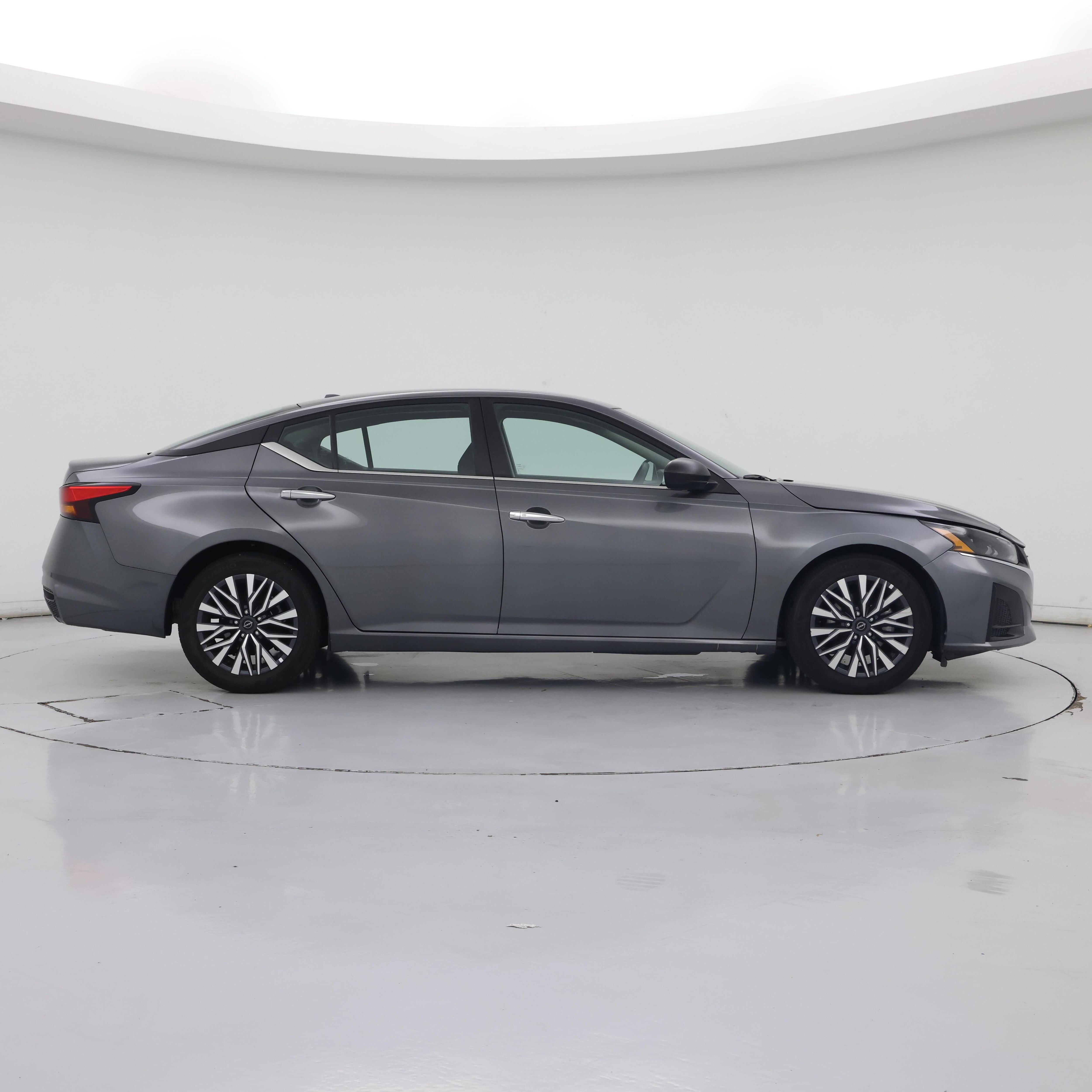 Thumbnail: 2025 Nissan Altima - 7