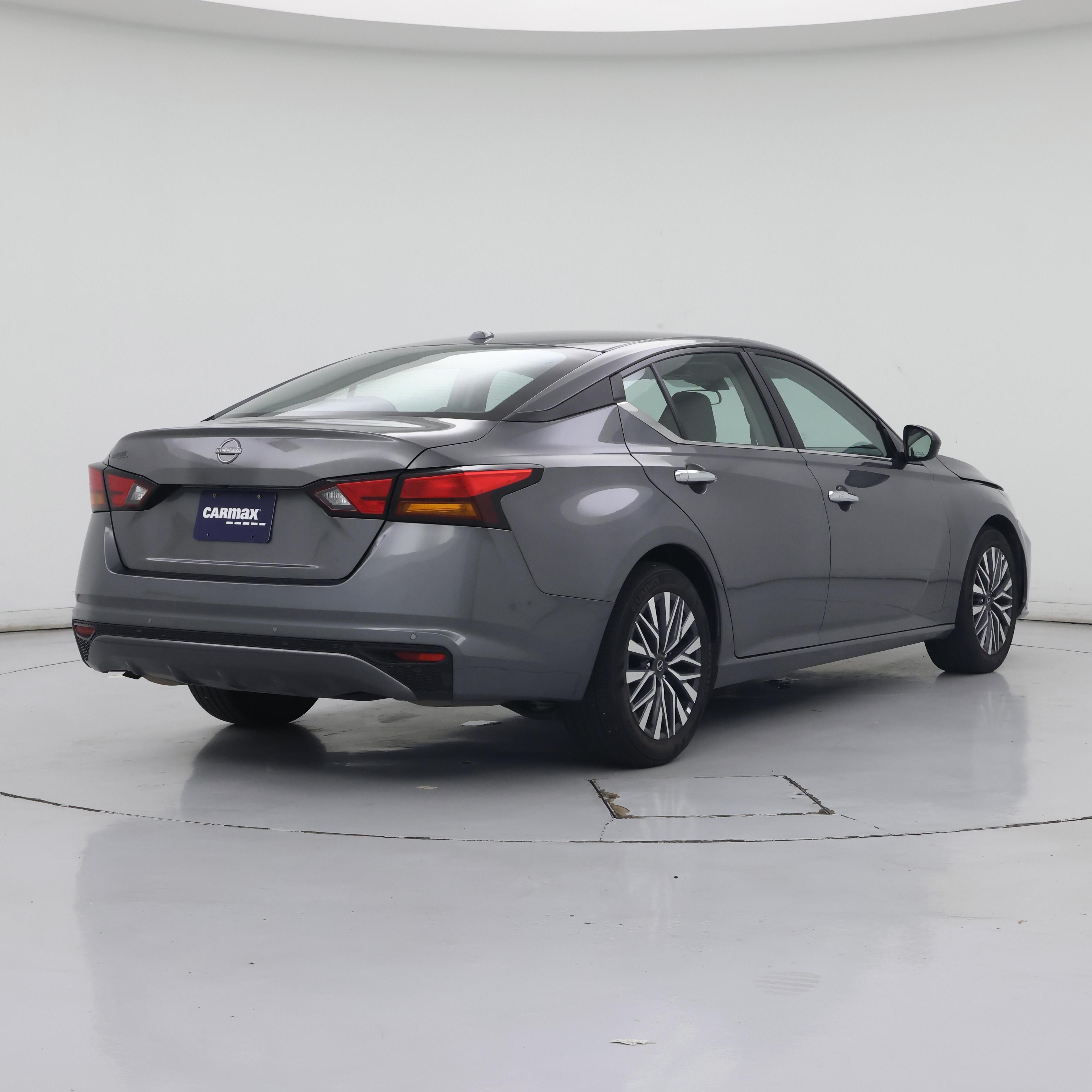 Thumbnail: 2025 Nissan Altima - 8
