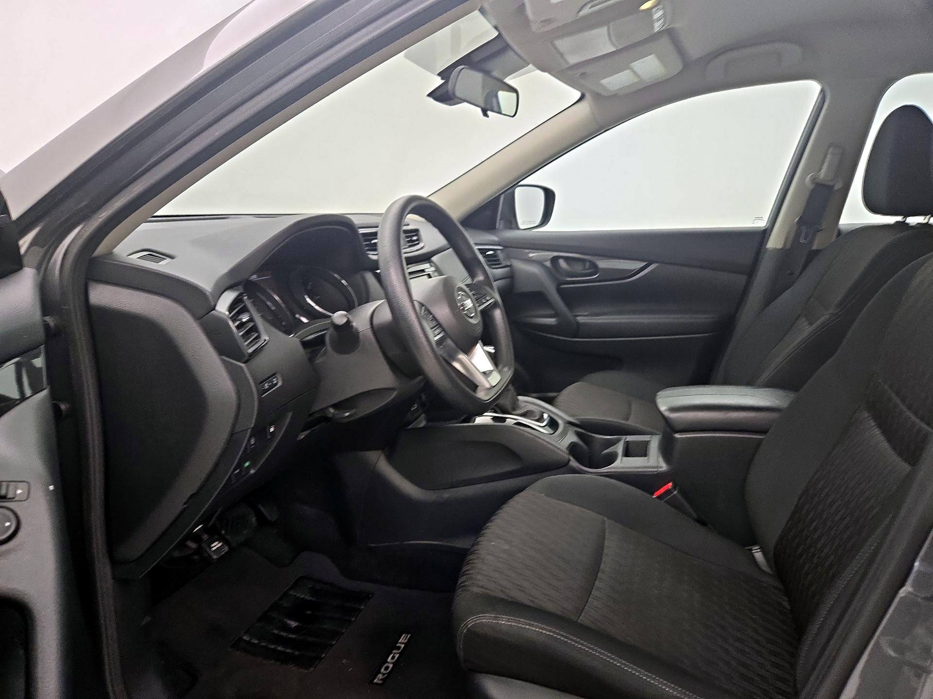 Thumbnail: 2020 Nissan Rogue - 11