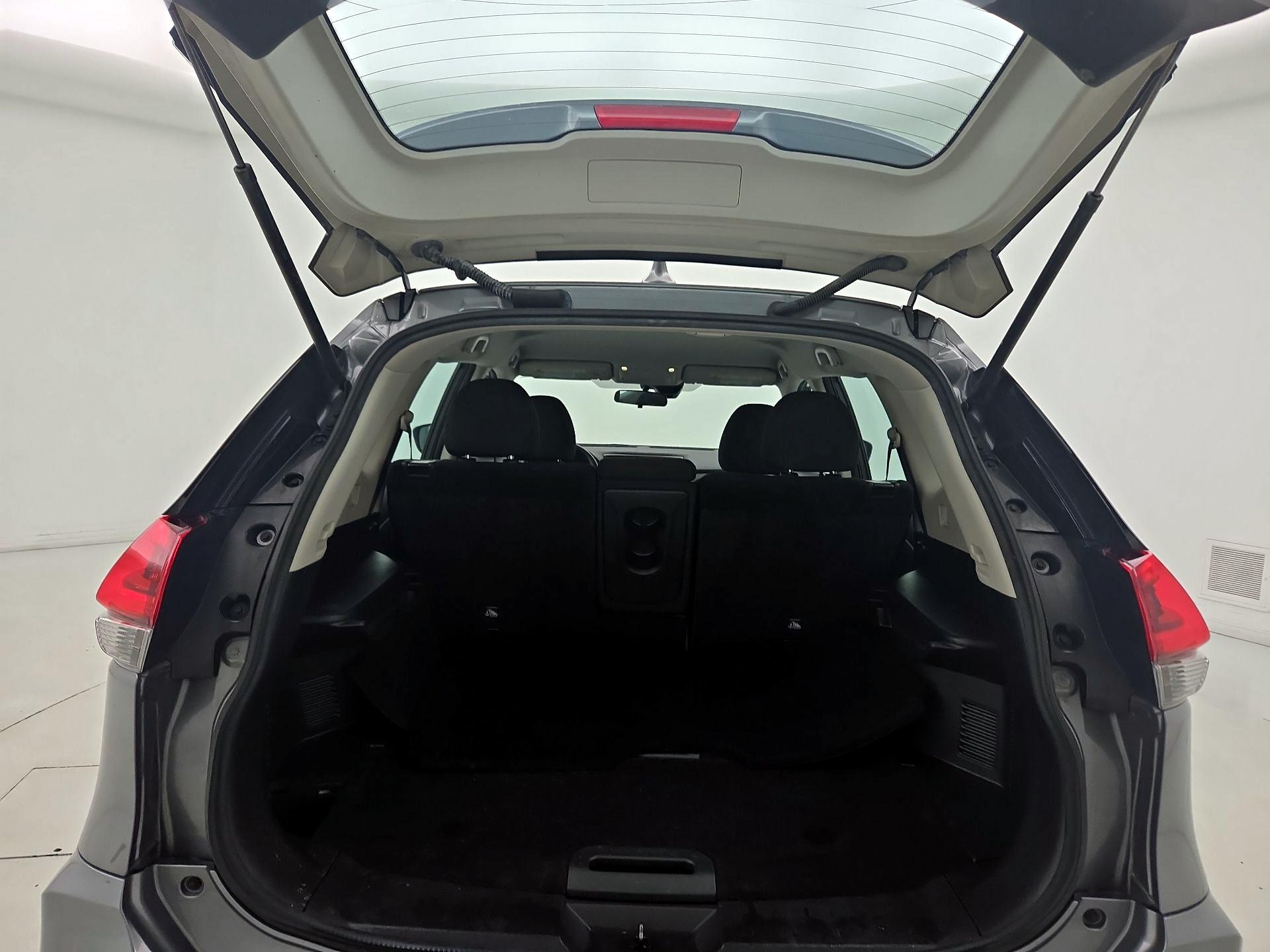 Thumbnail: 2020 Nissan Rogue - 20