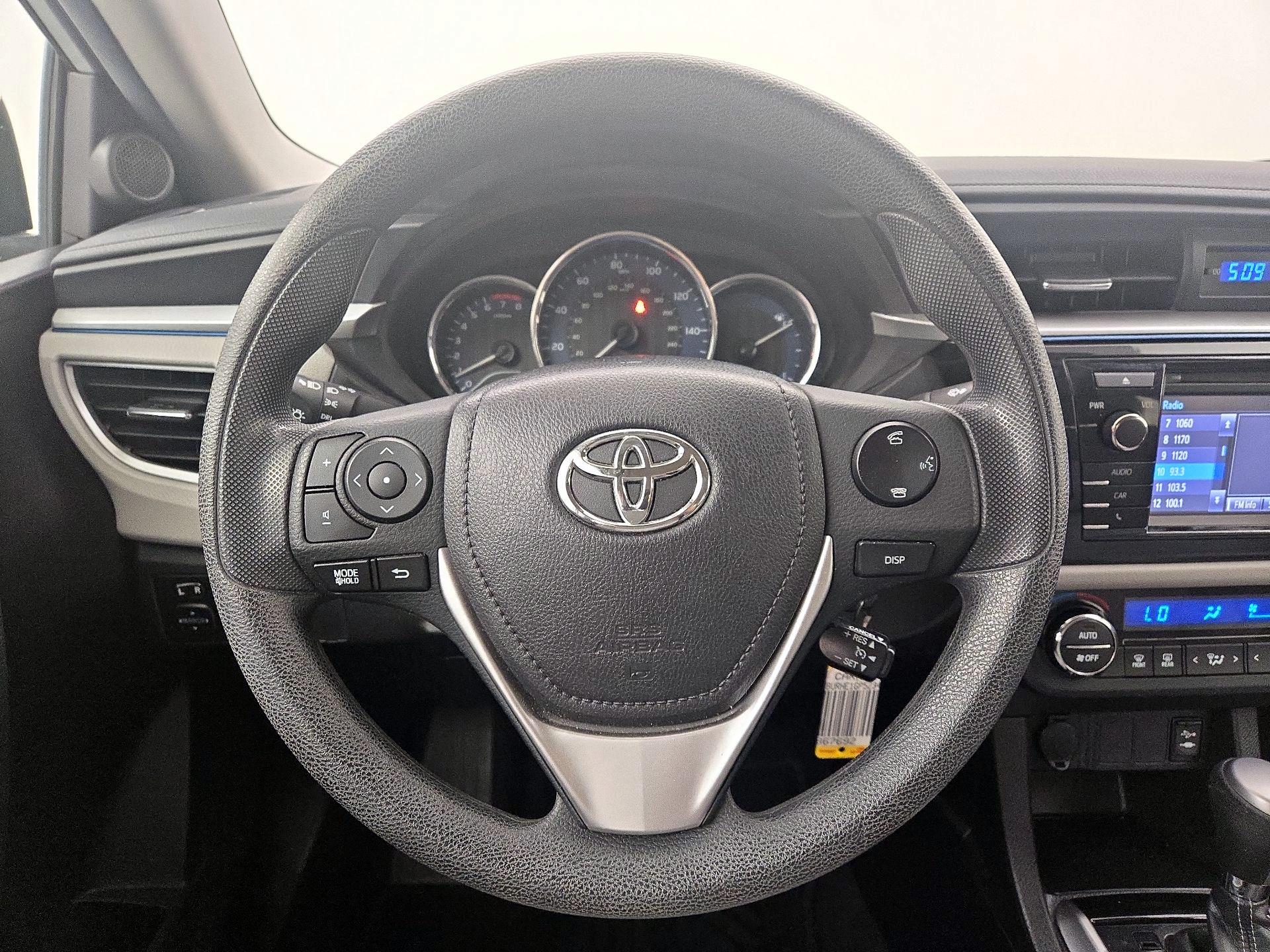 Thumbnail: 2016 Toyota Corolla - 10