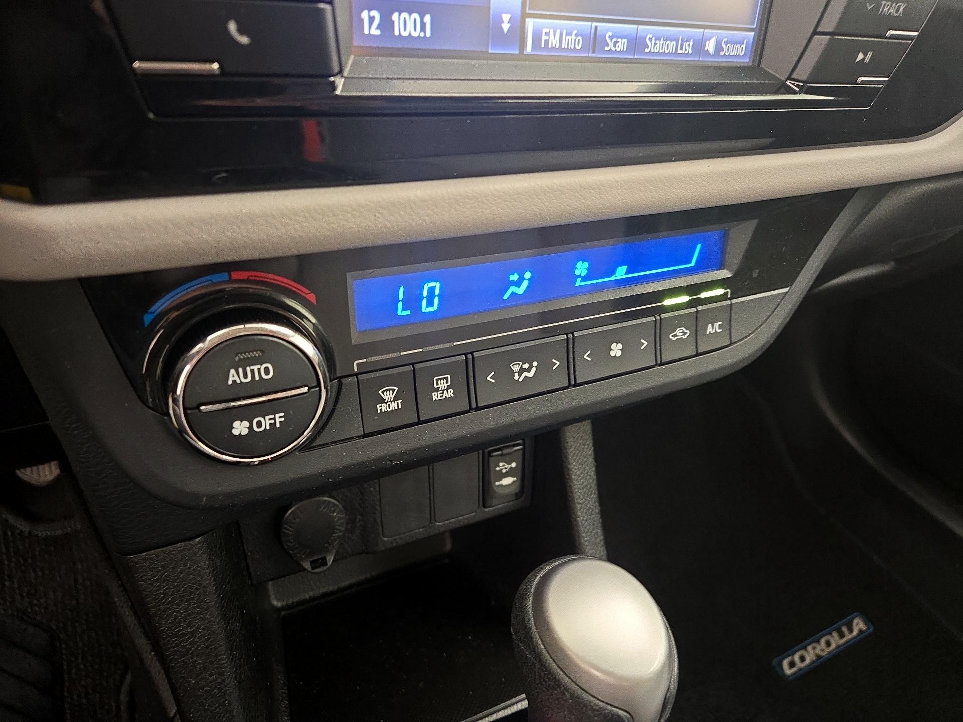Thumbnail: 2016 Toyota Corolla - 16