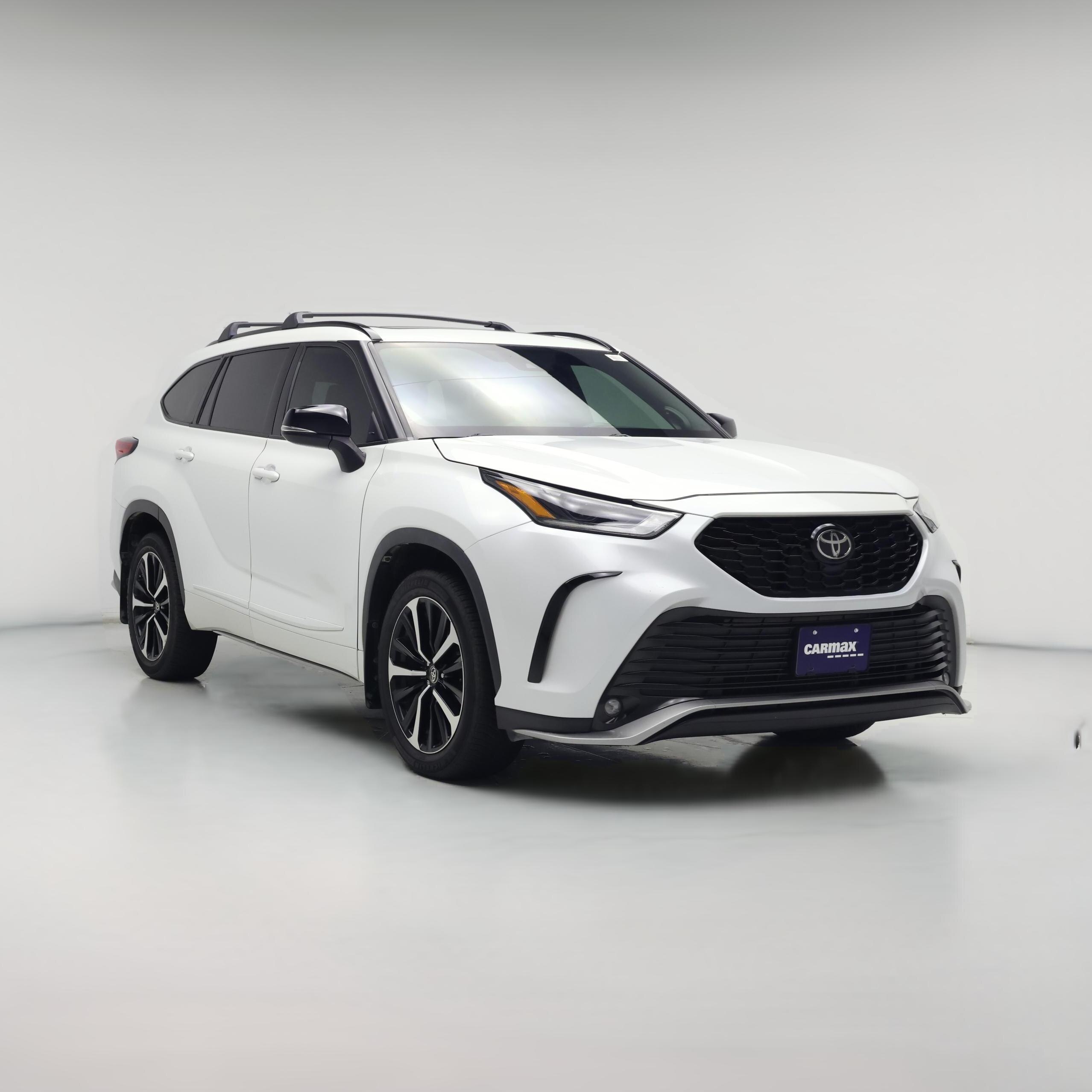 Thumbnail: 2022 Toyota Highlander - 1