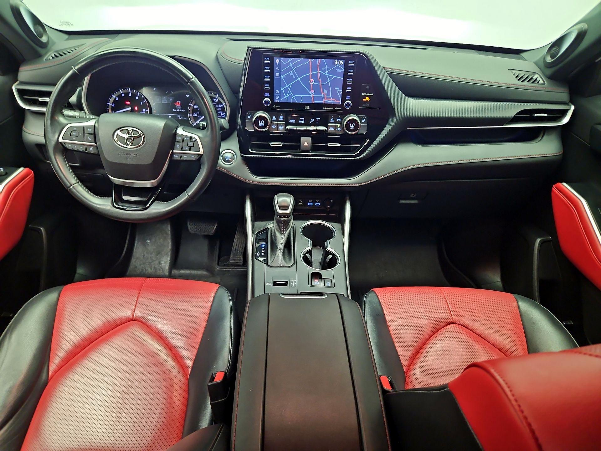 Thumbnail: 2022 Toyota Highlander - 9