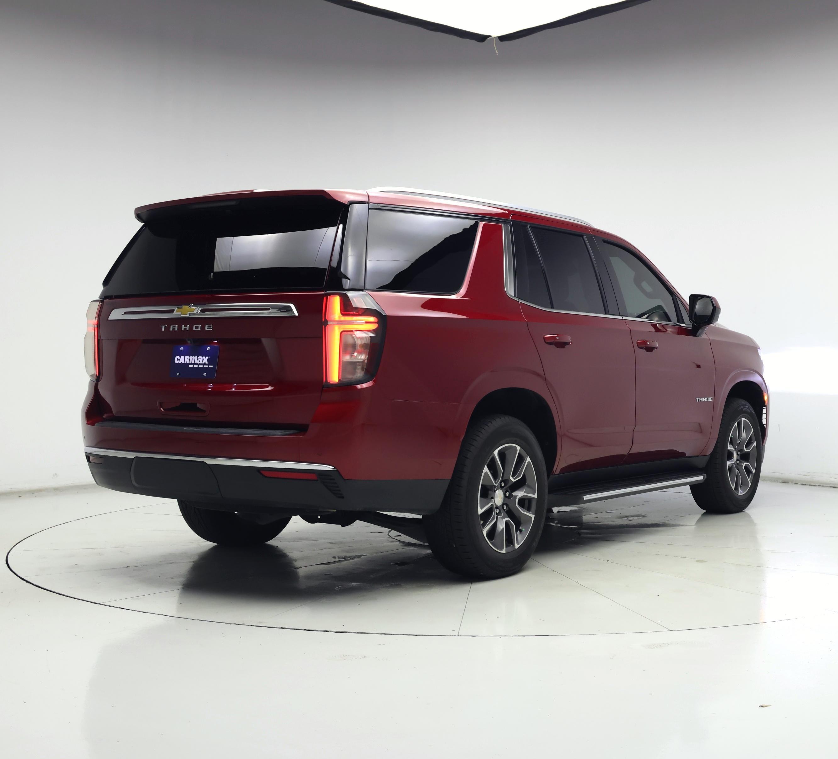 Thumbnail: 2024 Chevrolet Tahoe - 8