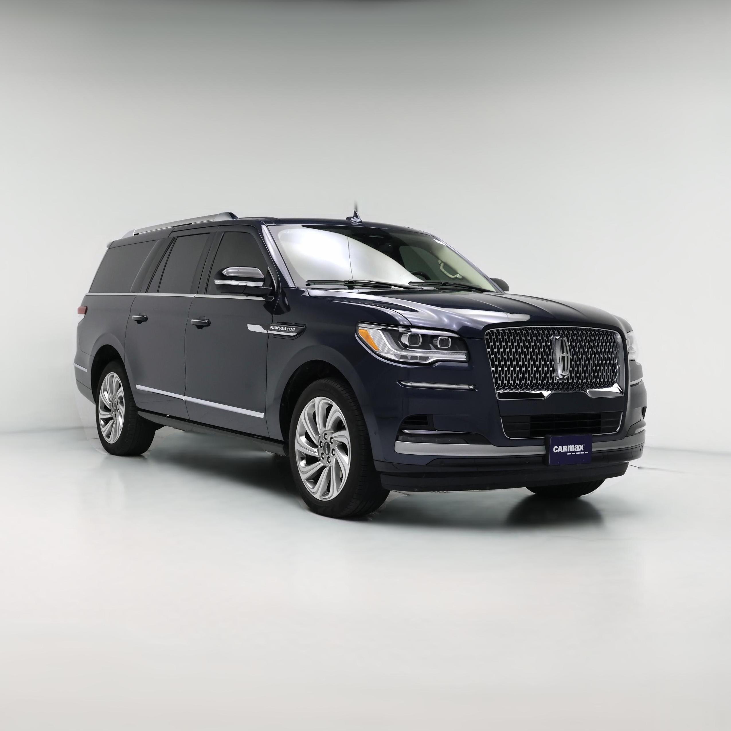 Thumbnail: 2024 Lincoln Navigator L - 1