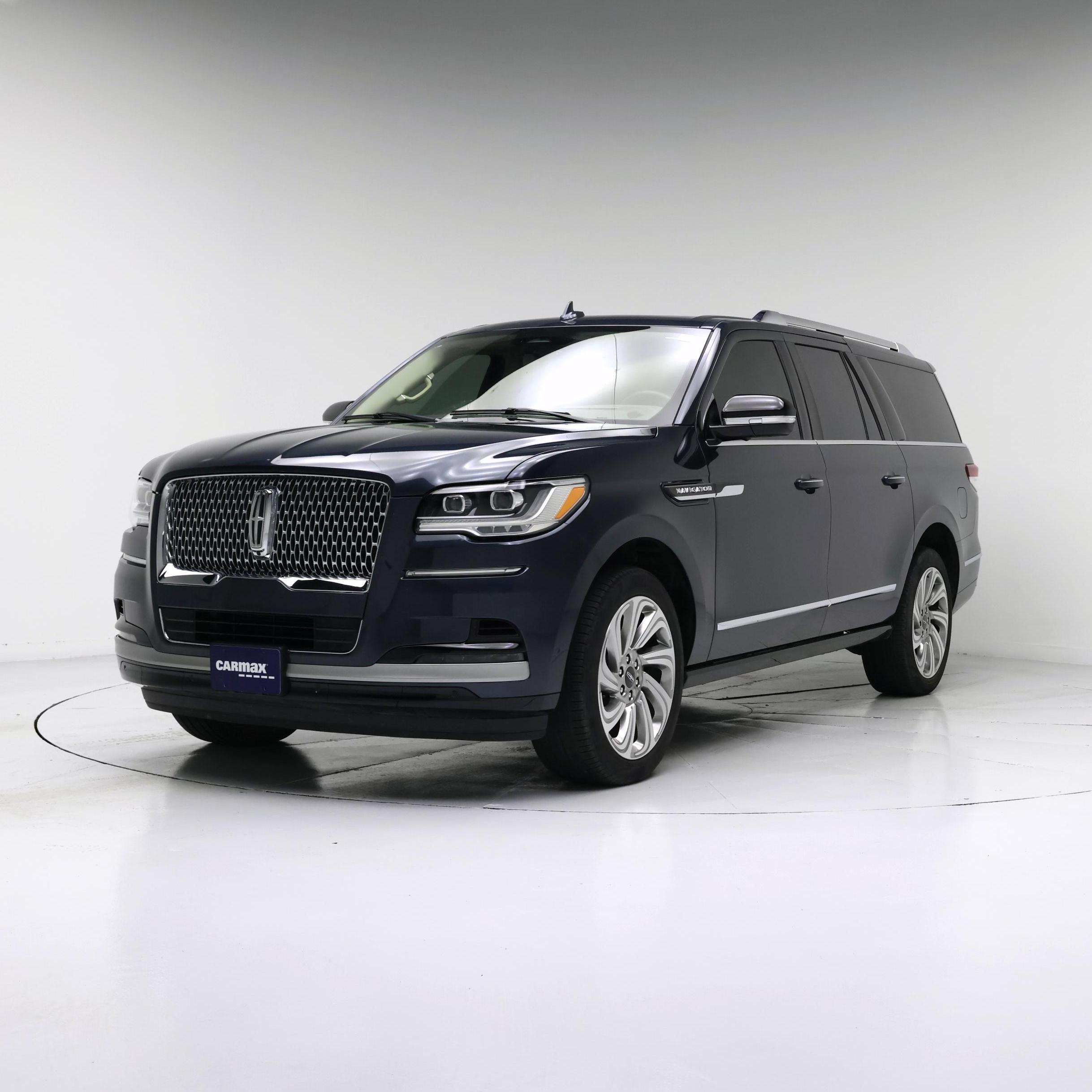 Thumbnail: 2024 Lincoln Navigator L - 4