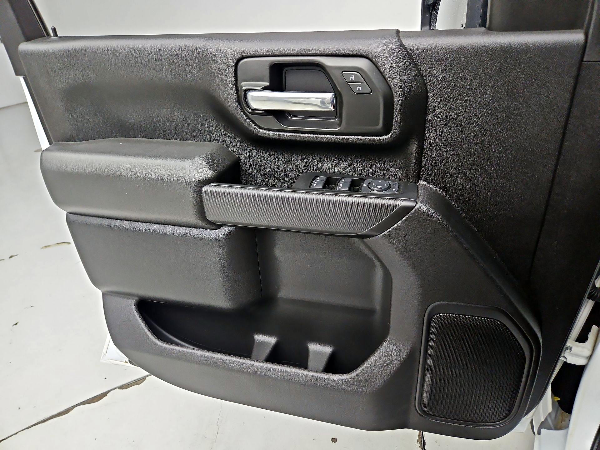 Thumbnail: 2025 Chevrolet Silverado 2500 - 12