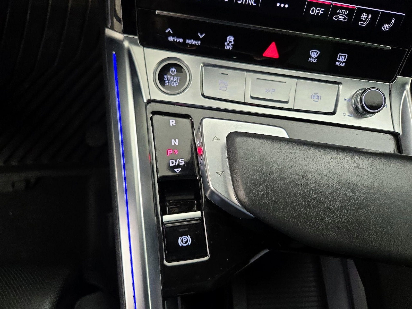 2024 Audi Q8 Sportback e-tron Prestige - Photo 19