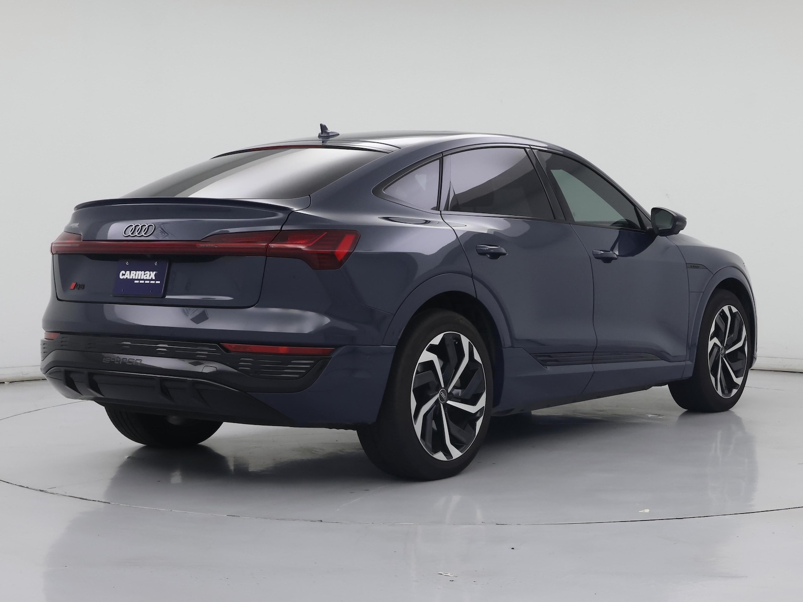 2024 Audi Q8 Sportback e-tron Prestige - Photo 9