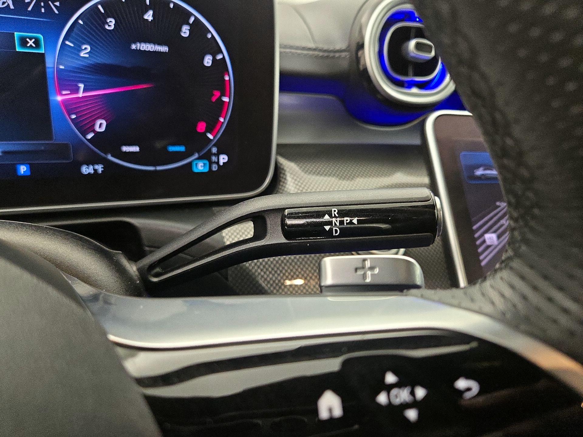 Thumbnail: 2023 Mercedes-Benz C-Class - 18