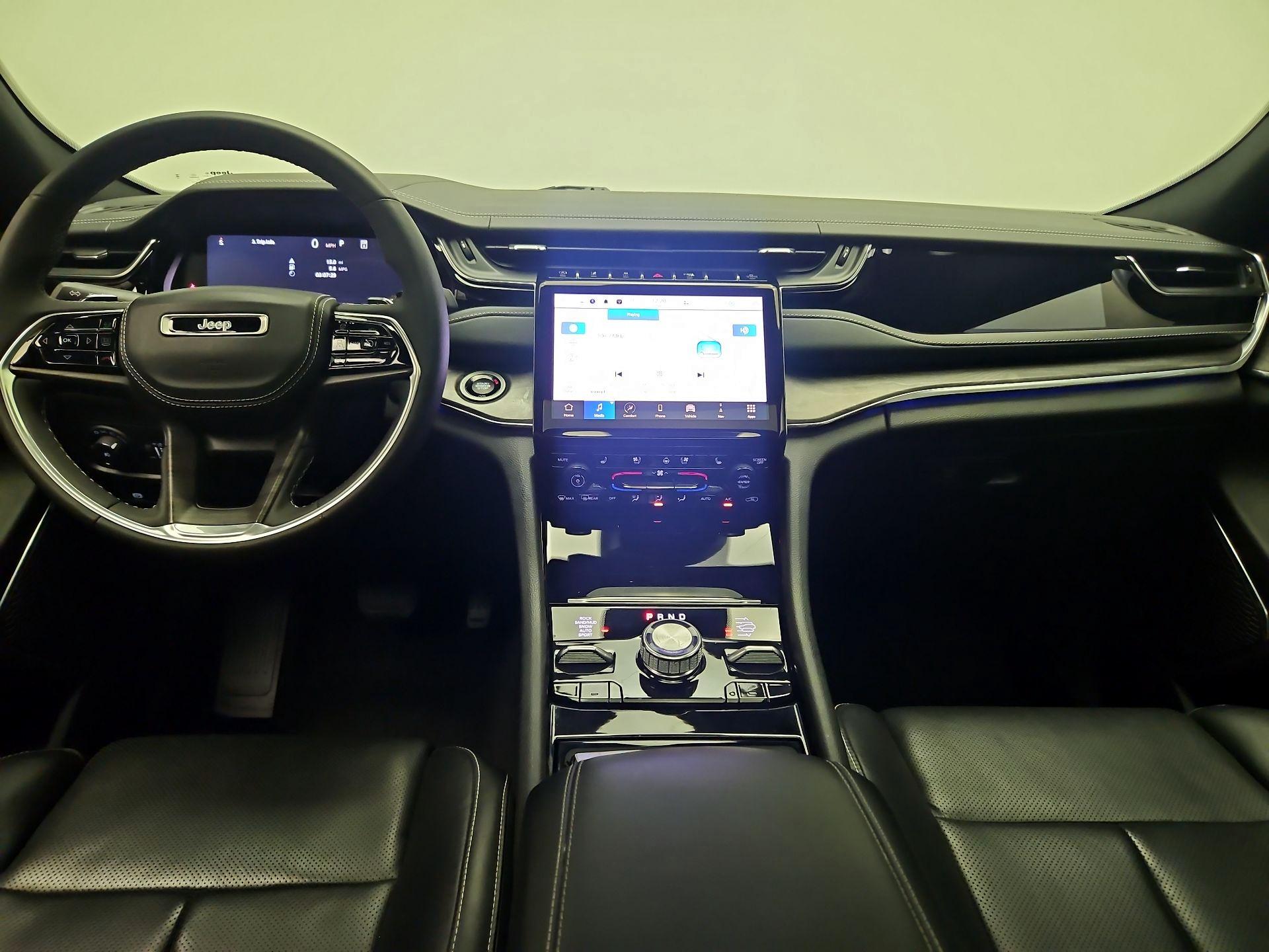 Thumbnail: 2024 Jeep Grand Cherokee - 9
